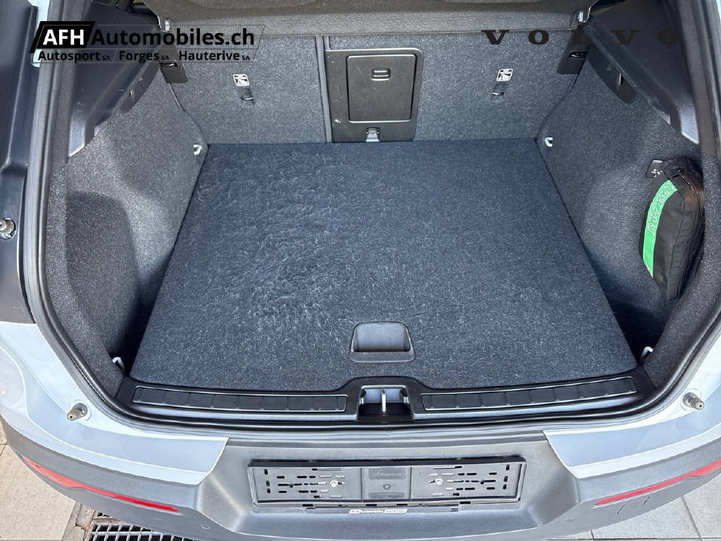 VOLVO XC40 T5 TwE R-Design-image-15