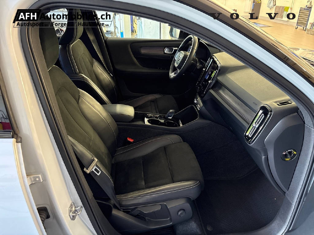 VOLVO XC40 T5 TwE R-Design-image-12