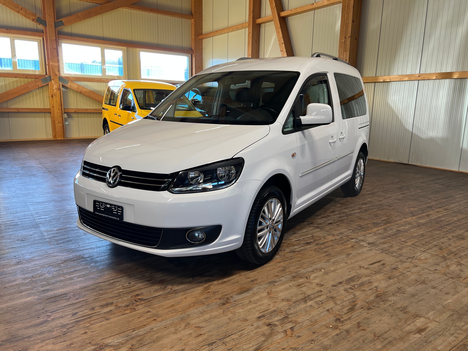 VW Caddy 1.6 TDI Blue Motion Technology Trendline DSG-image-0