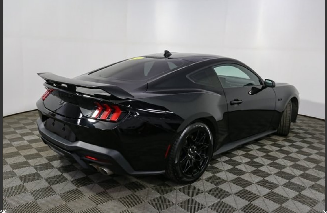 FORD Mustang GT Premium /Performance / Recaro and fully loaded Verkauf durch den Importeur Sutter US Cars and More-image-4