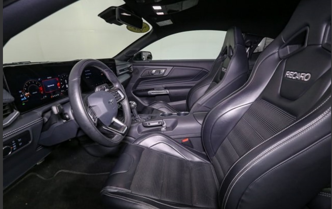 FORD Mustang GT Premium /Performance / Recaro and fully loaded Verkauf durch den Importeur Sutter US Cars and More-image-7