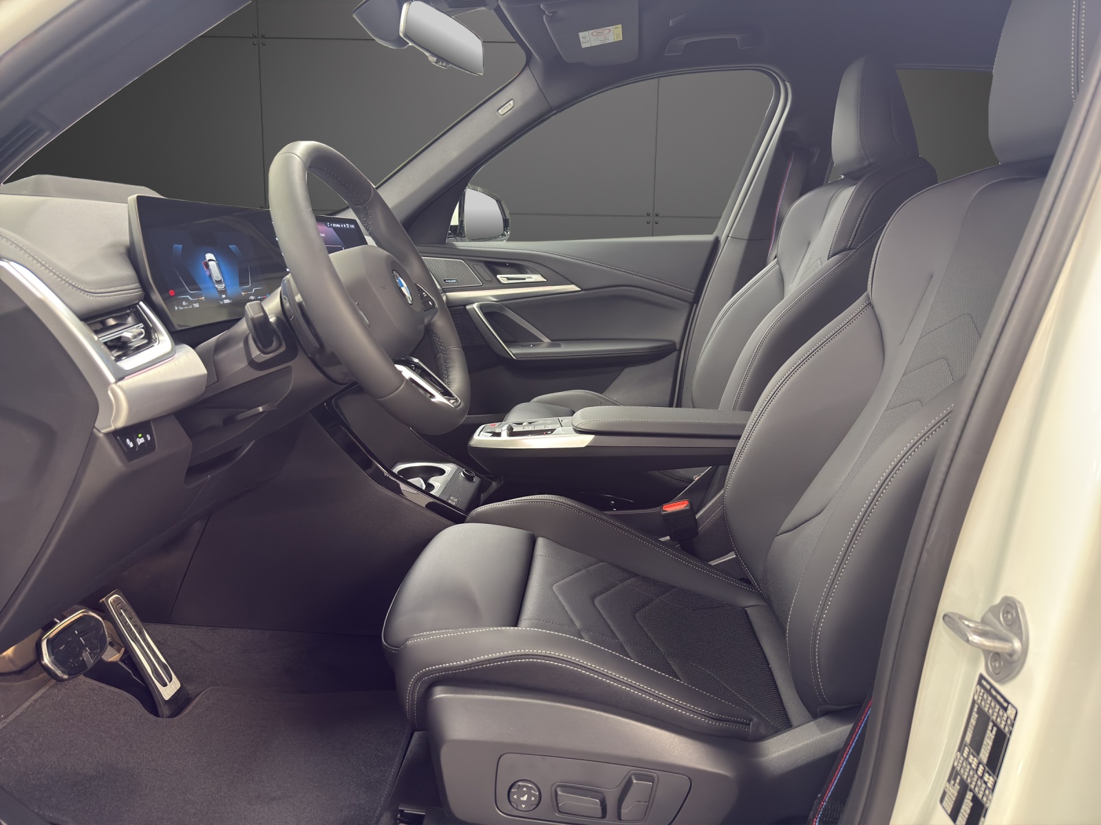 BMW X1 sDrive 20i 48V M Sport Pro-image-6
