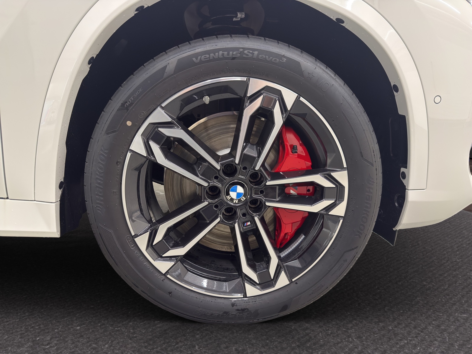 BMW X1 sDrive 20i 48V M Sport Pro-image-11