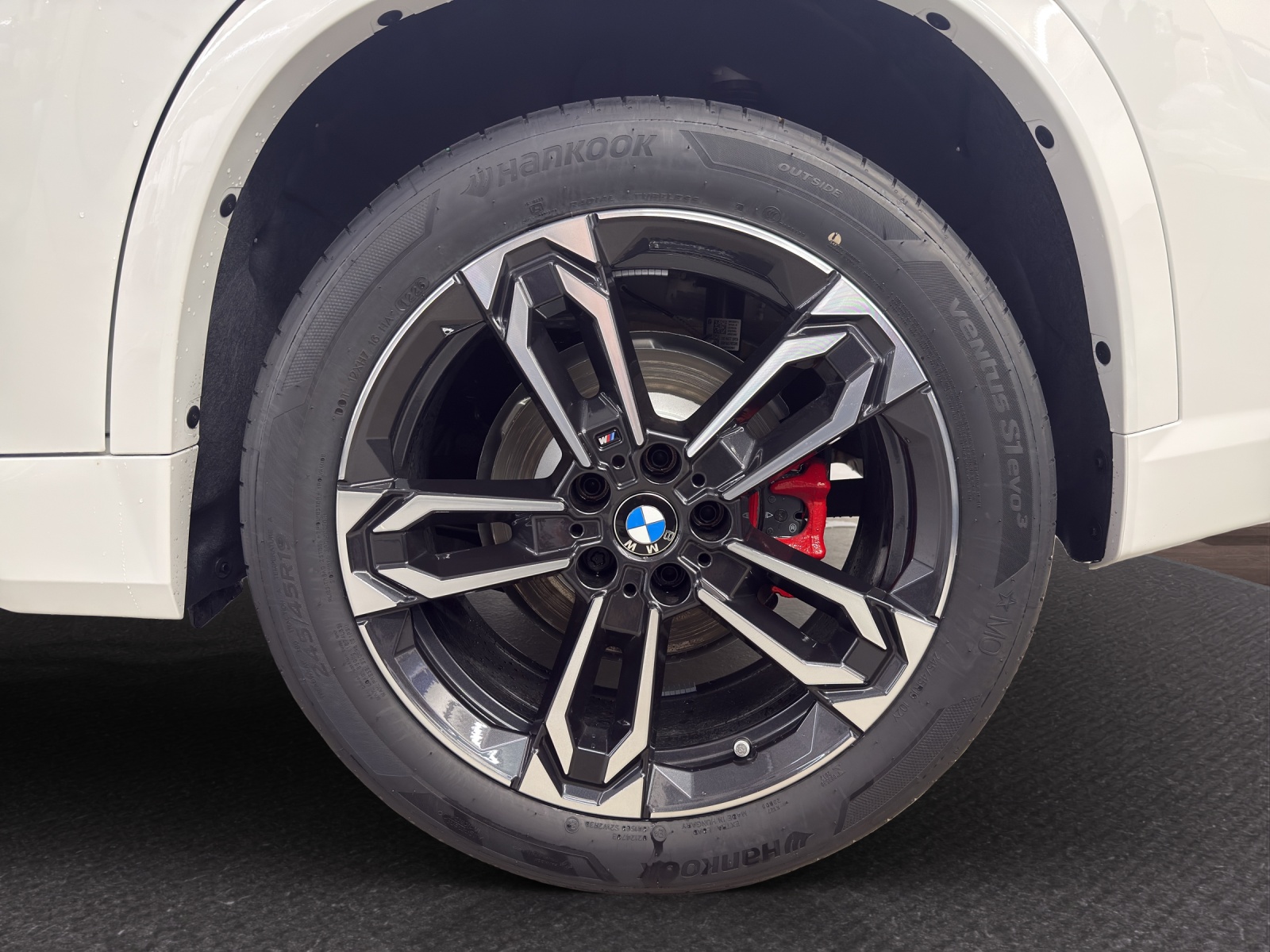 BMW X1 sDrive 20i 48V M Sport Pro-image-9