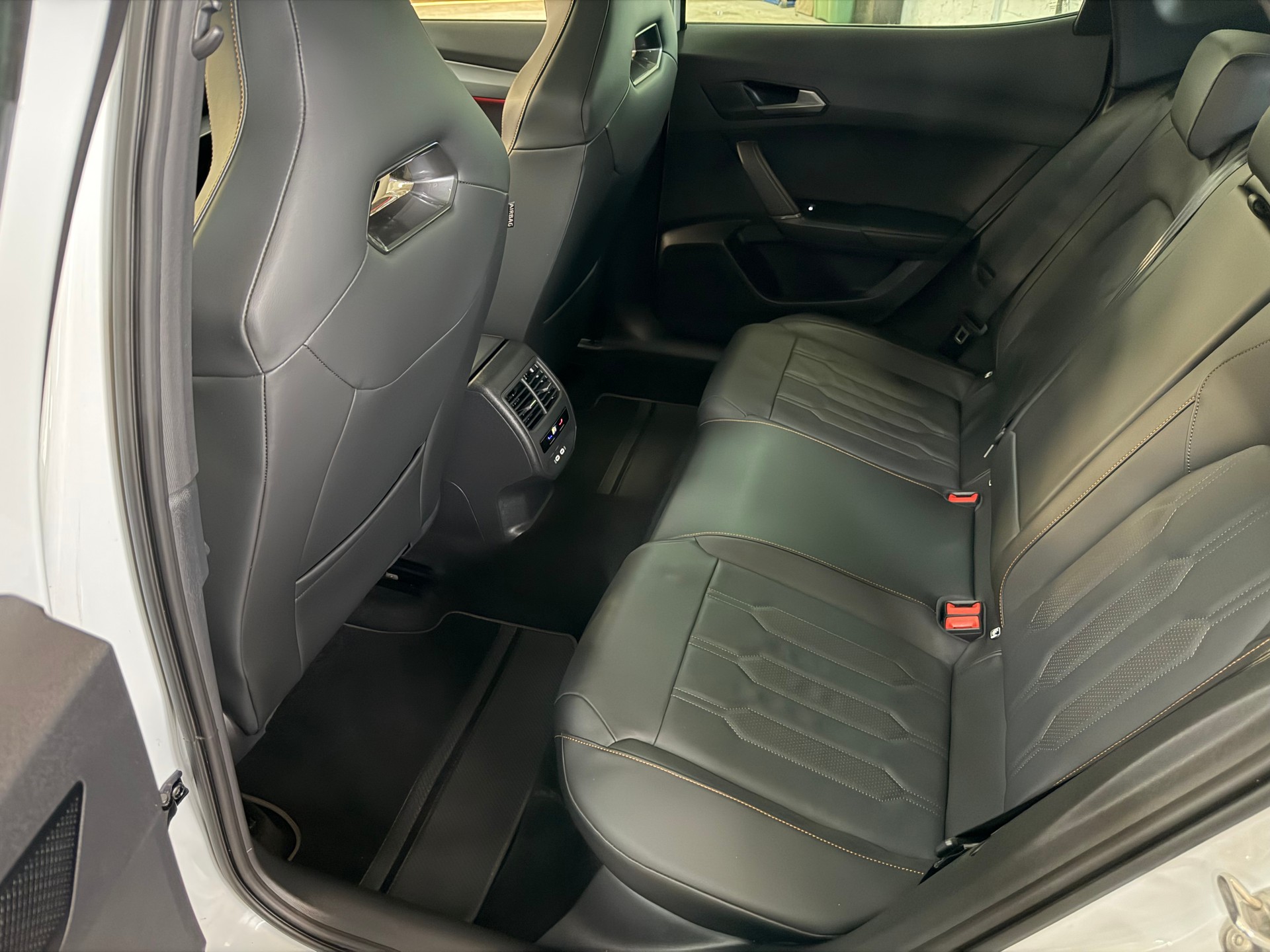 CUPRA Formentor 1.4 e-HYBRID pHEV VZ DSG-image-28
