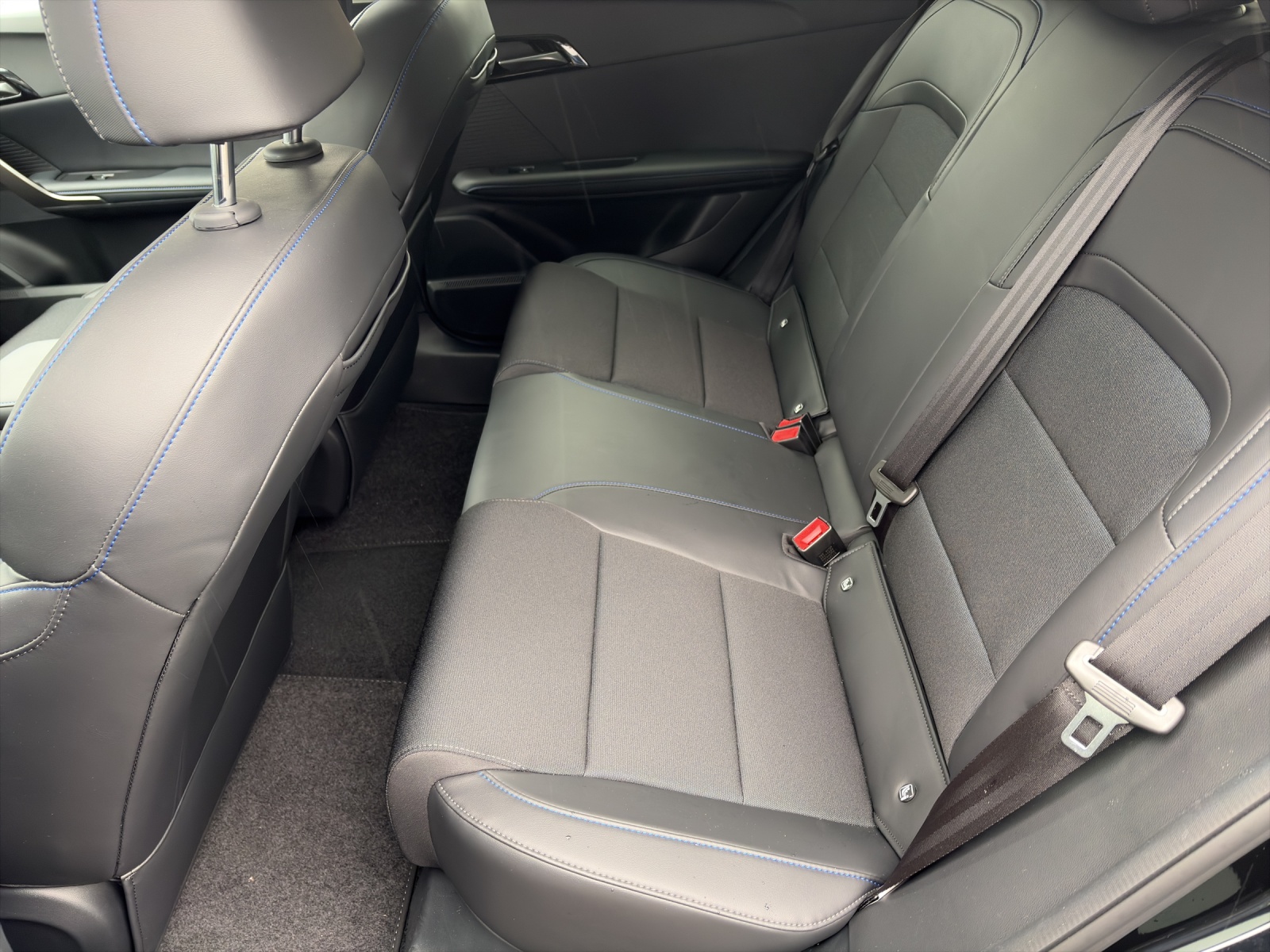 MG 4 64kWh Luxury-image-4