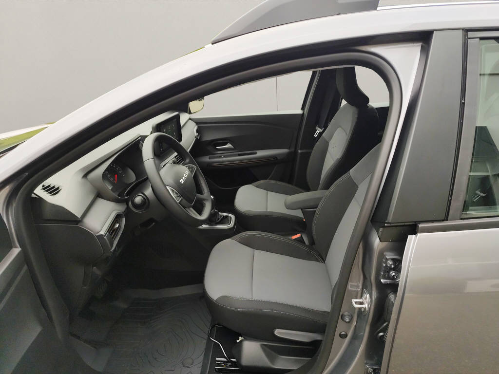 DACIA Sandero 1.0 TCe Stepway Extreme-image-3