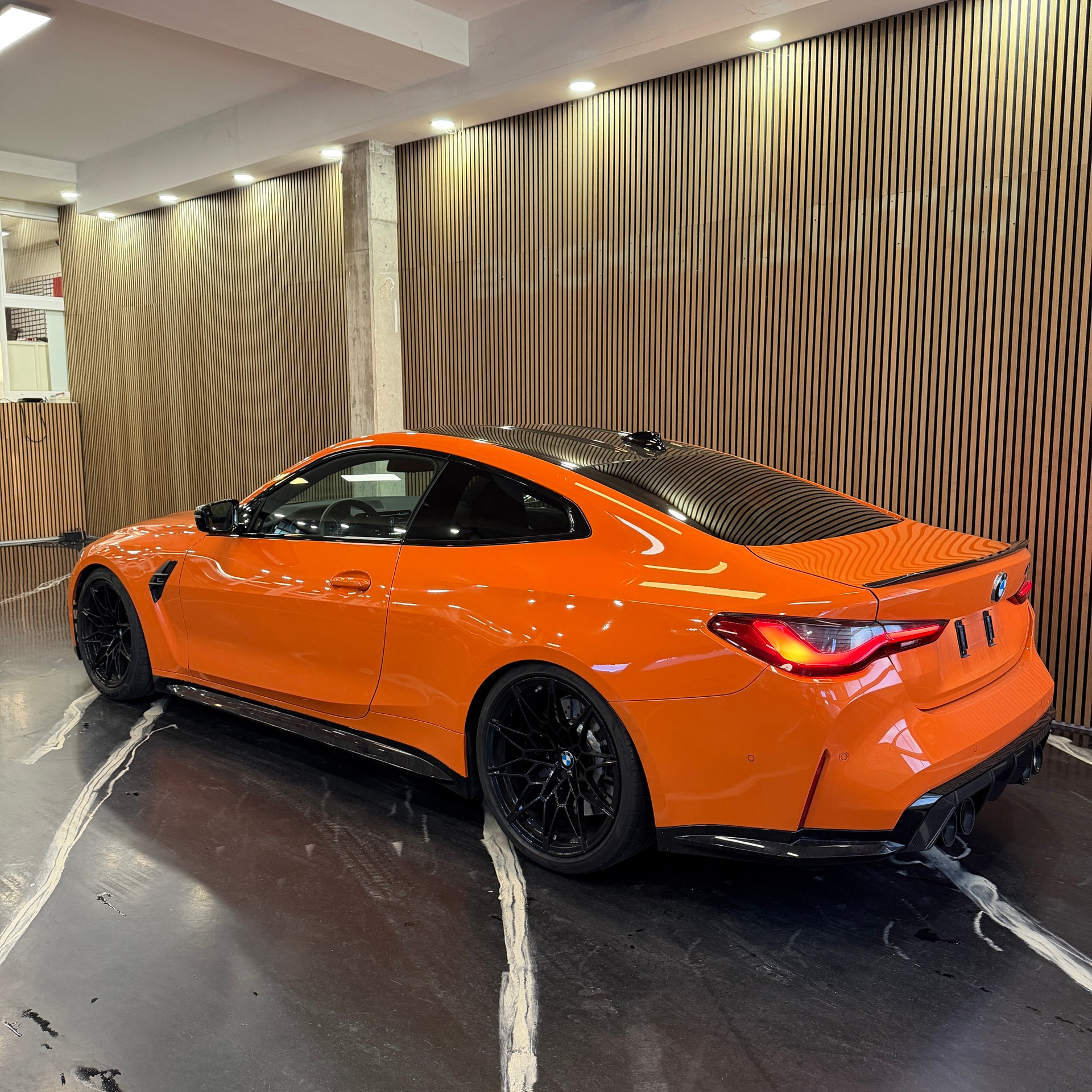BMW M4 Coupé Competition M xDrive-image-4