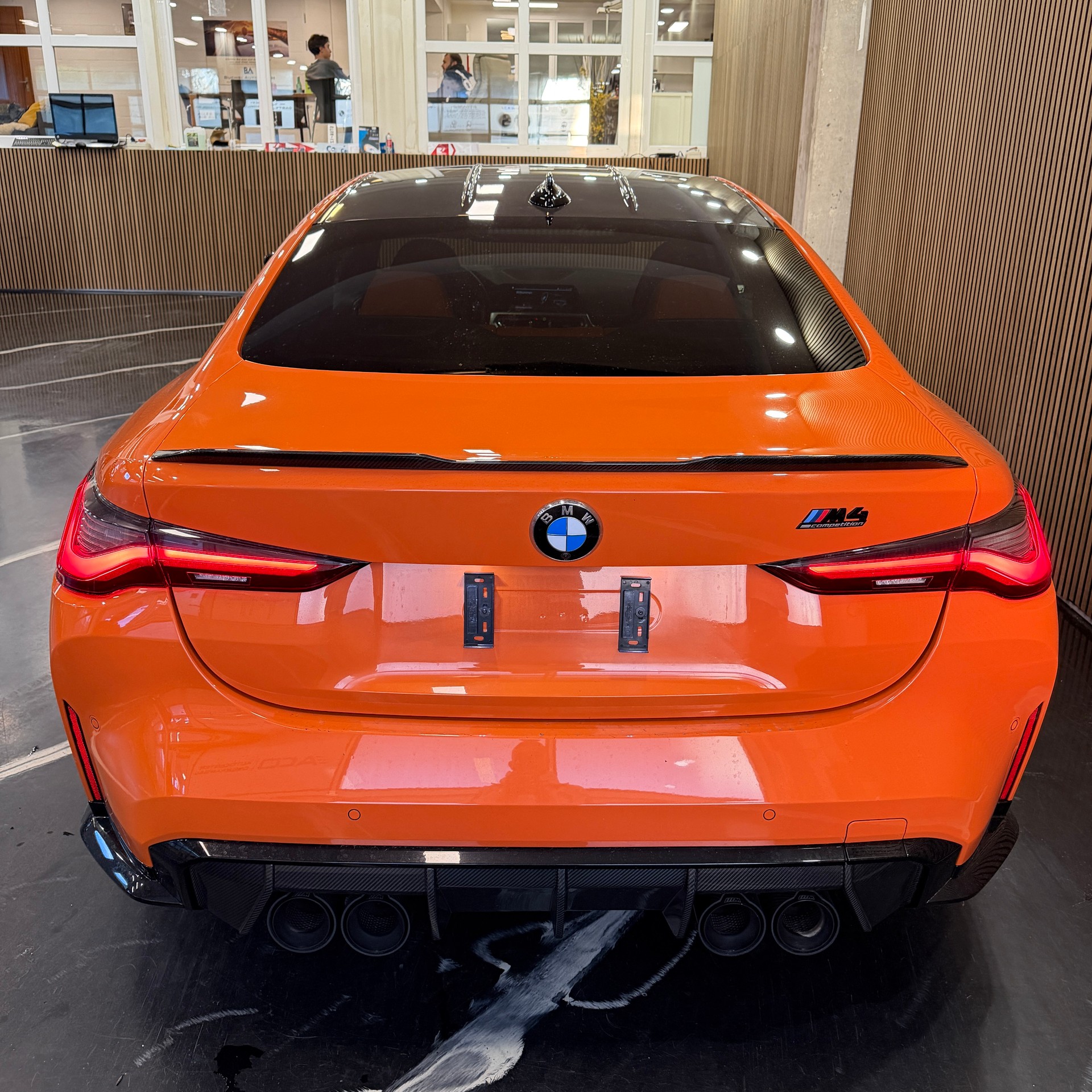 BMW M4 Coupé Competition M xDrive-image-5