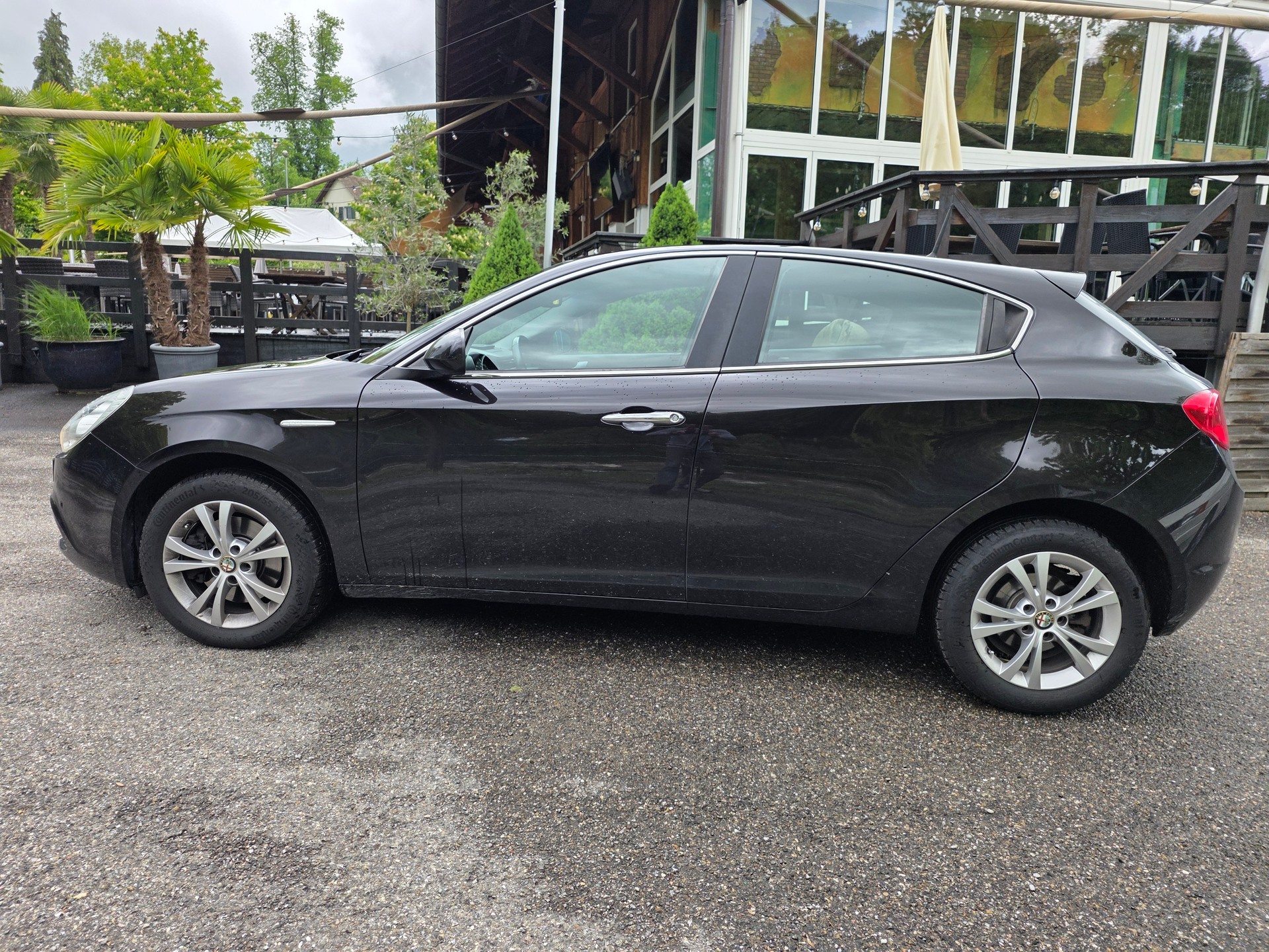 ALFA ROMEO Giulietta 2.0 JTDM ☆☆☆ Frisch ab MFK ☆☆☆ Zahnriemen und Wasserpumpe ersetzt ☆☆☆-image-2