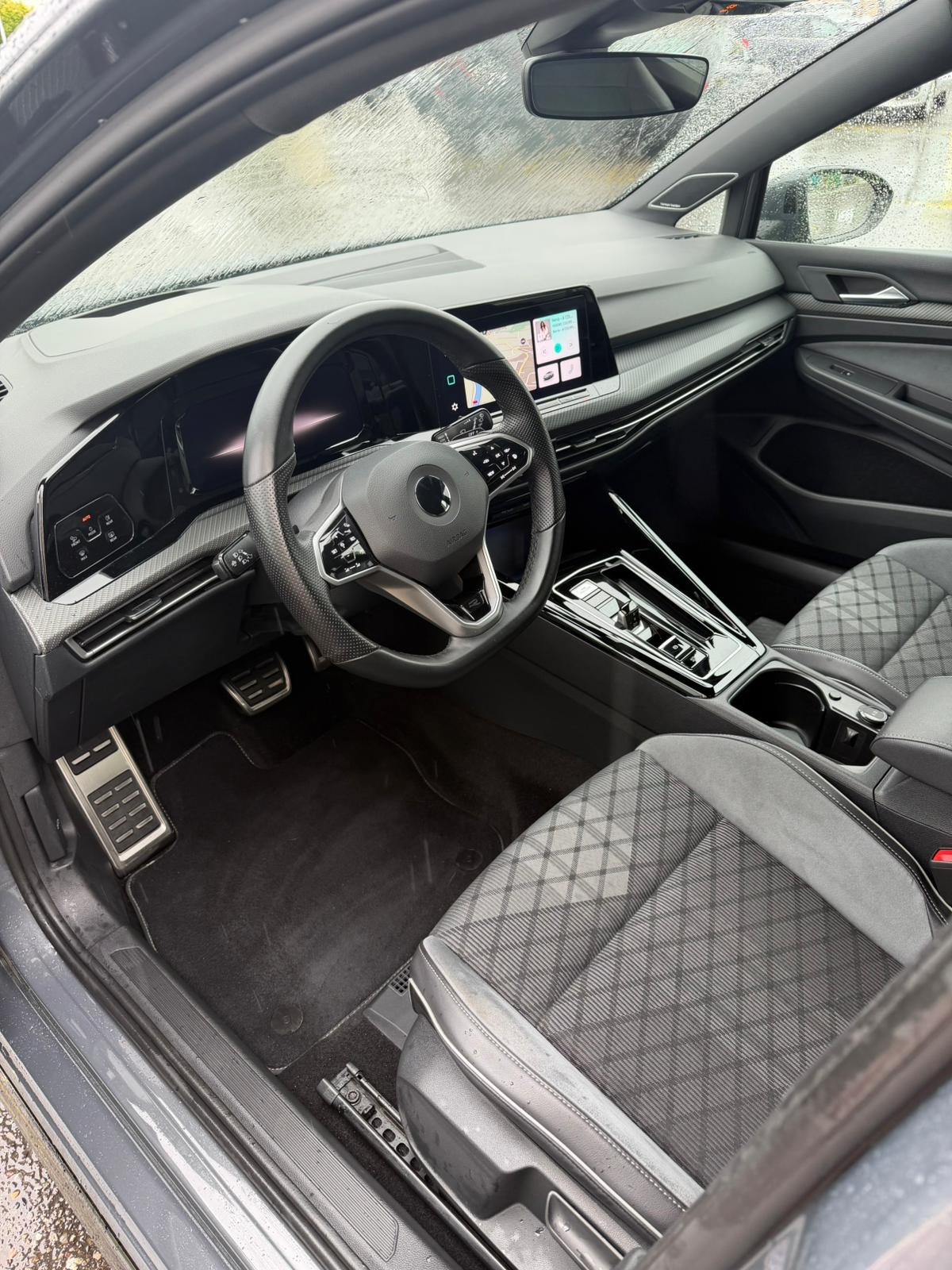 VW Golf 8 eTSI R-Line DSG-image-6