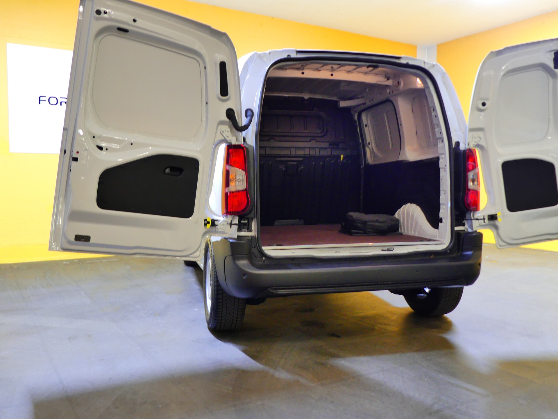 CITROEN e-Berlingo Van M-image-5