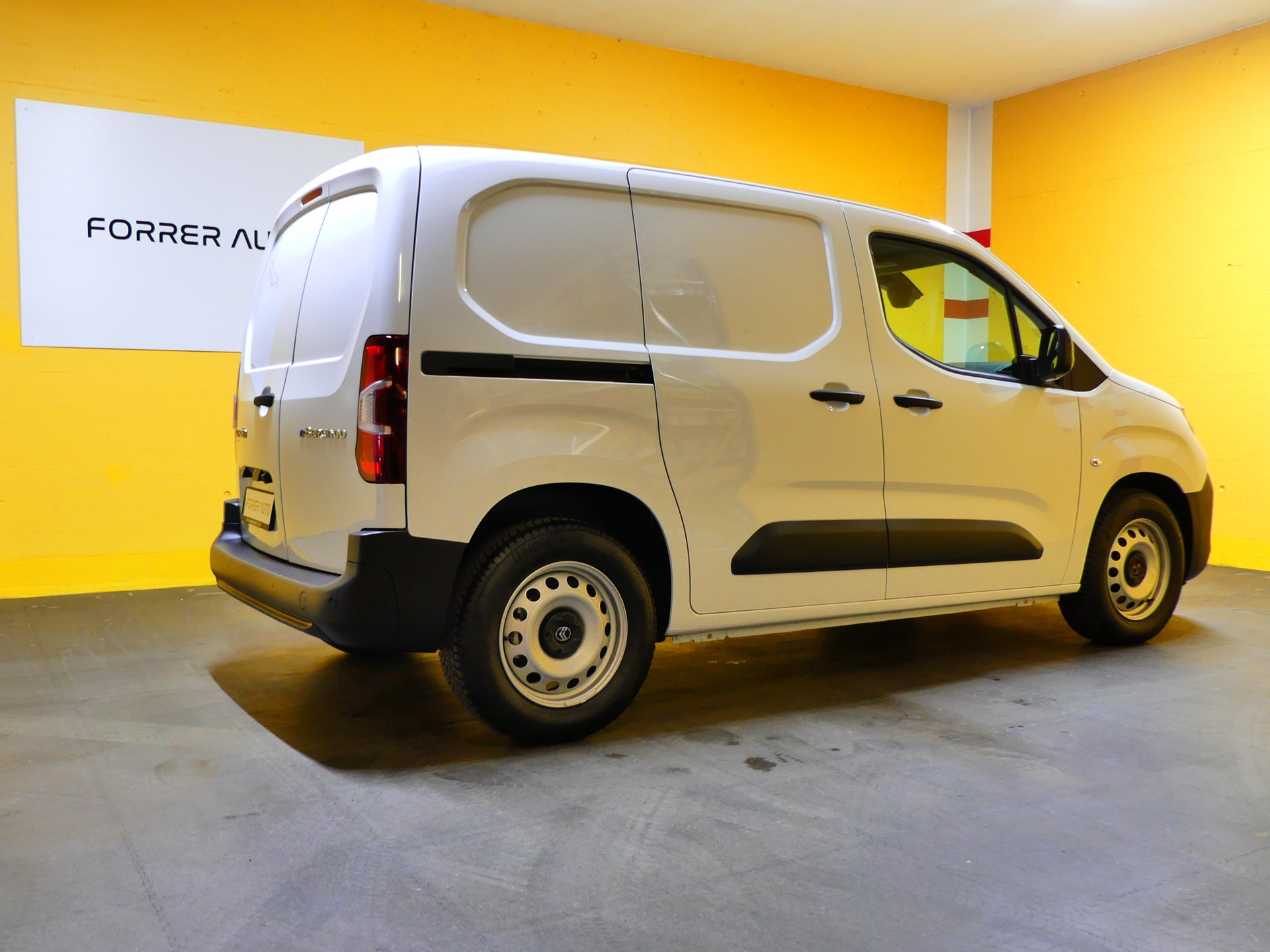 CITROEN e-Berlingo Van M-image-2