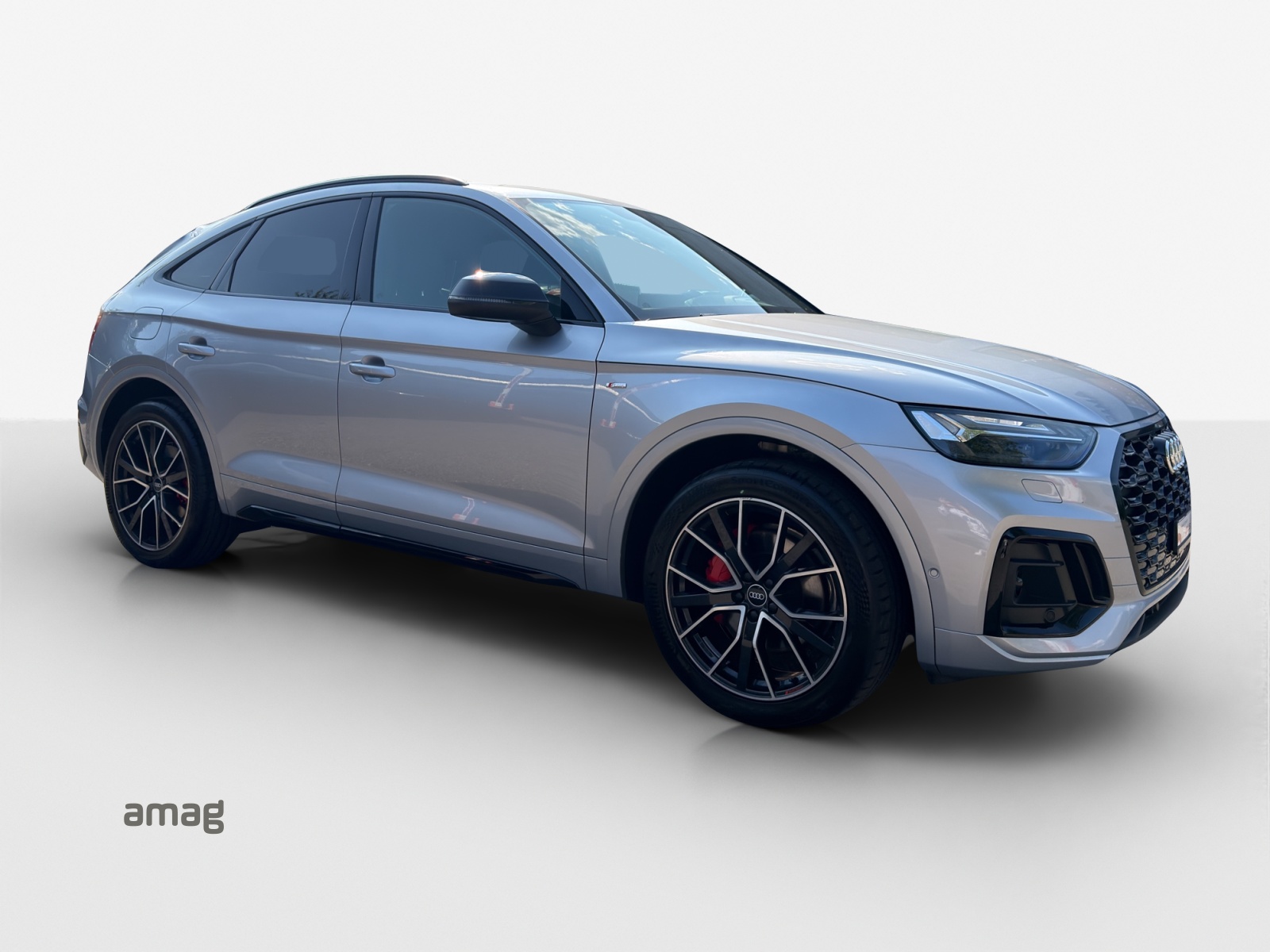 AUDI Q5 Sportback 40 TDI Blackedition quattro S-tronic-image-5