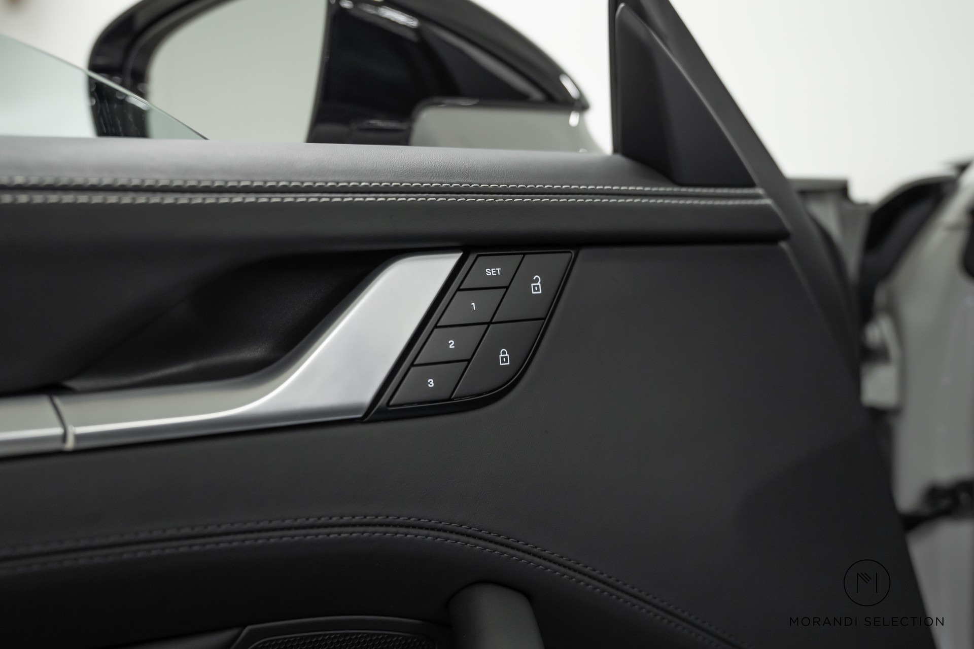PORSCHE 911 Cabriolet 3.7 Turbo S PDK-image-18