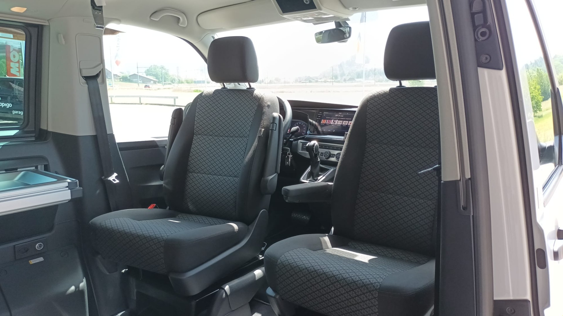 VW T6.1 California 2.0 TDI Beach Liberty Spirit 4Motion DSG-image-14