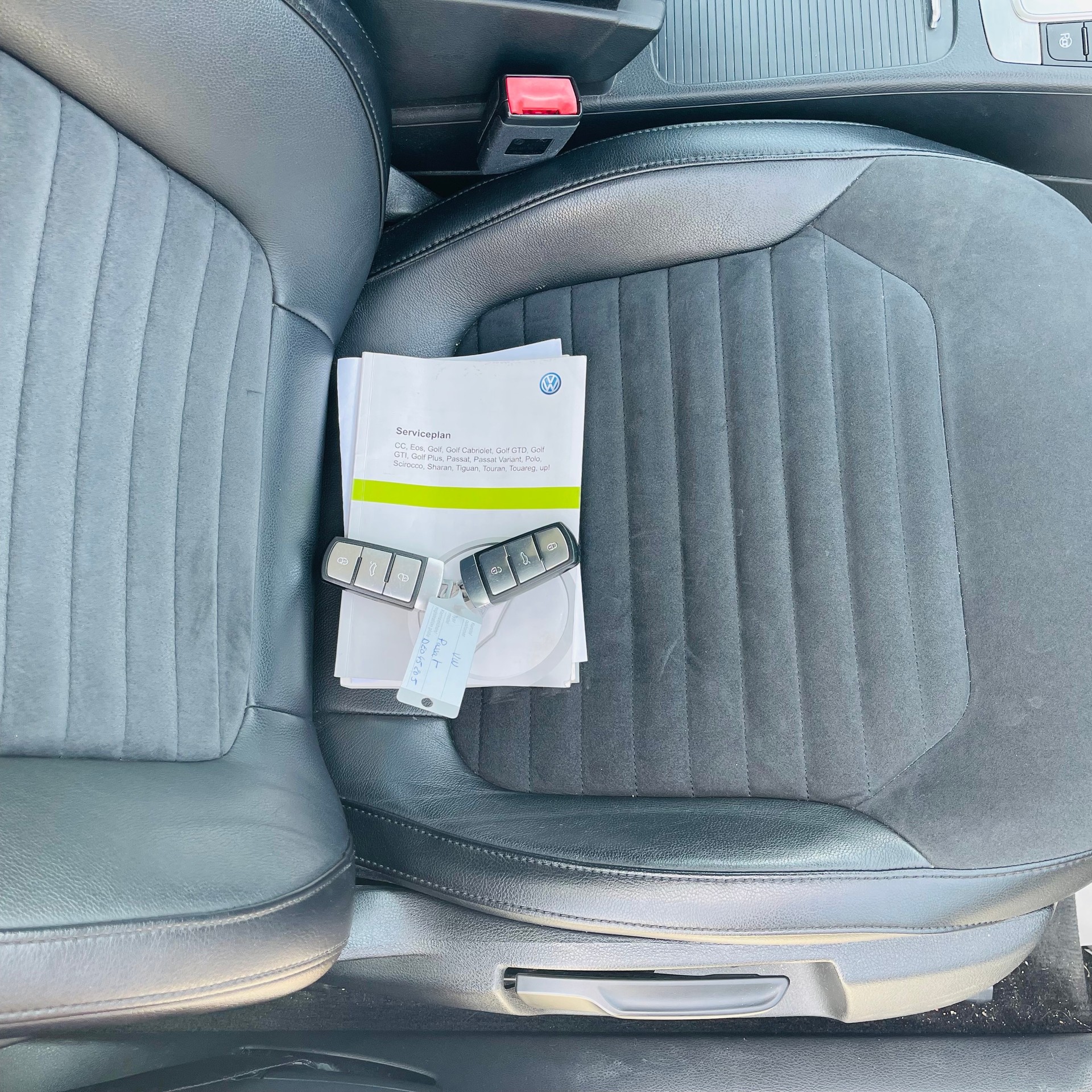 VW Passat Variant 2.0 TSI Highline DSG-image-13