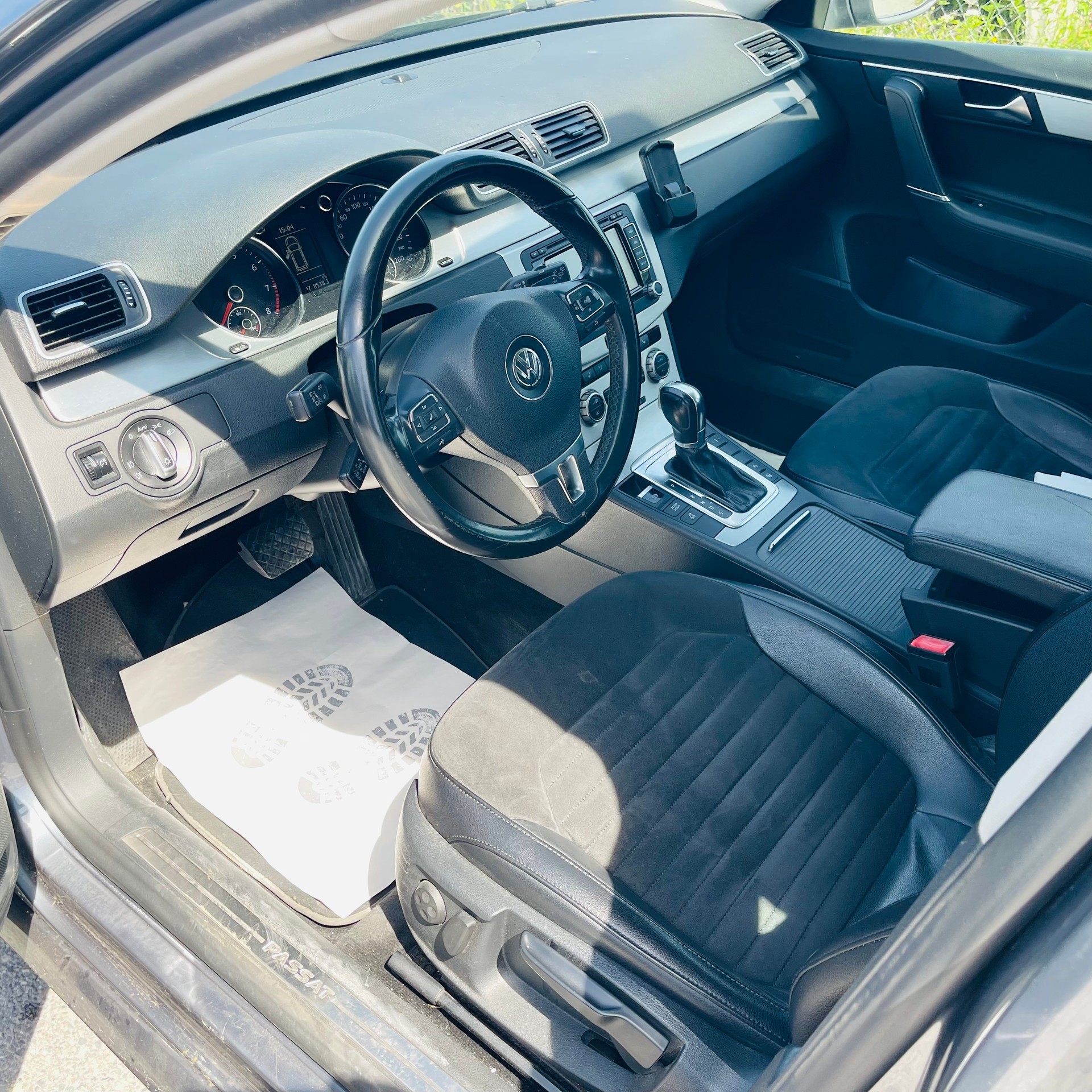 VW Passat Variant 2.0 TSI Highline DSG-image-8