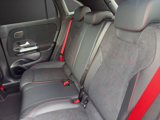 MERCEDES-BENZ GLA AMG 45 S 4M+8G-DCT-image-9