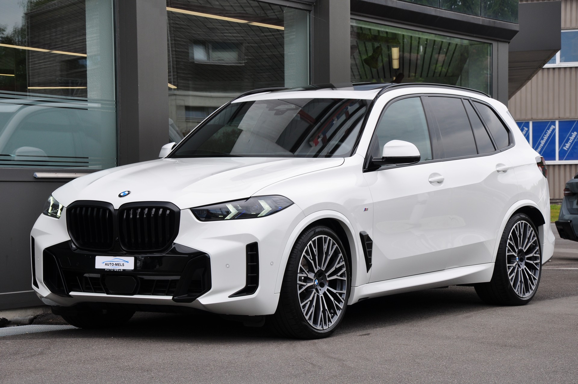 BMW X5 xDrive 48V 40d M Sport Pro Steptronic **7-PLÄTZE**-image-5
