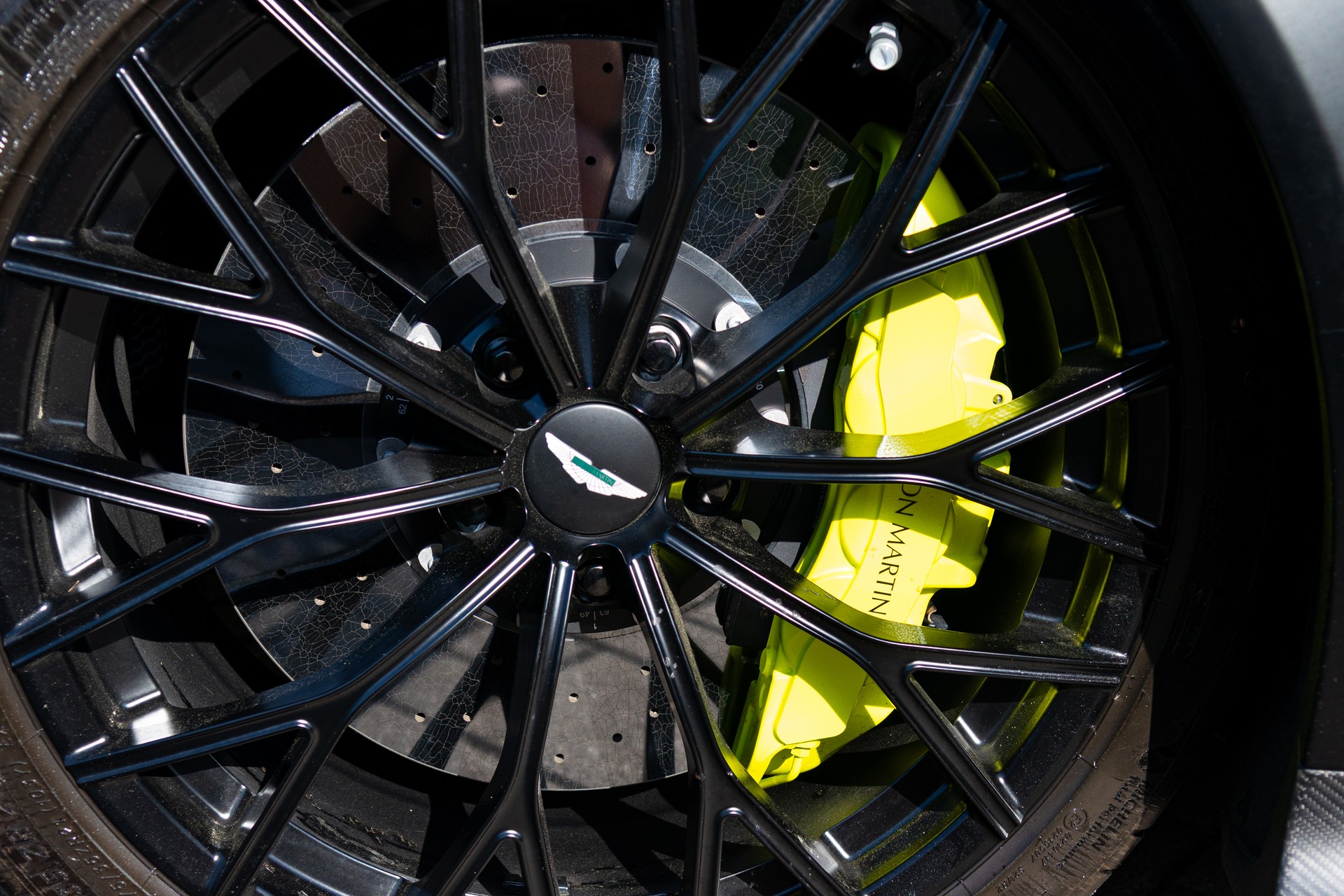 ASTON MARTIN V12 Vantage Roadster No. 77/249-image-6
