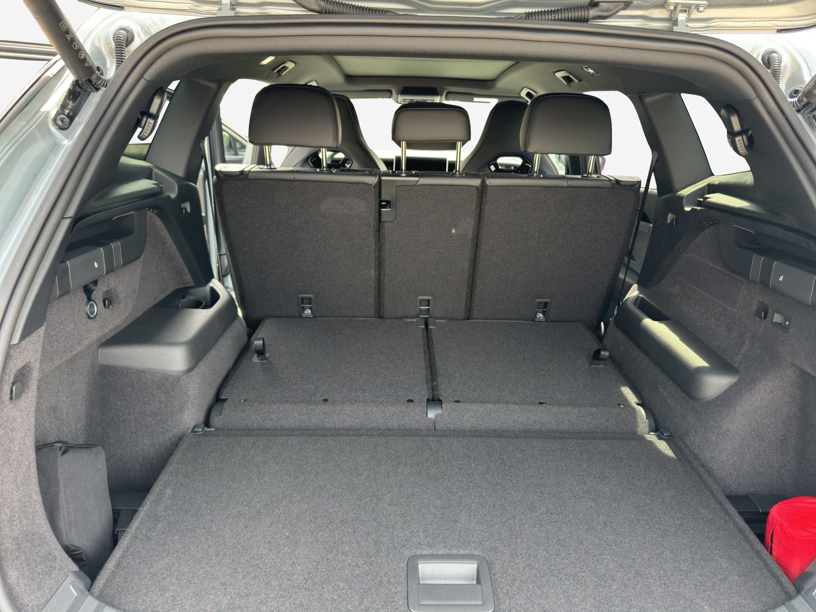 VW Tayron R-Line 2.0TSI 204PS 4Motion-image-12