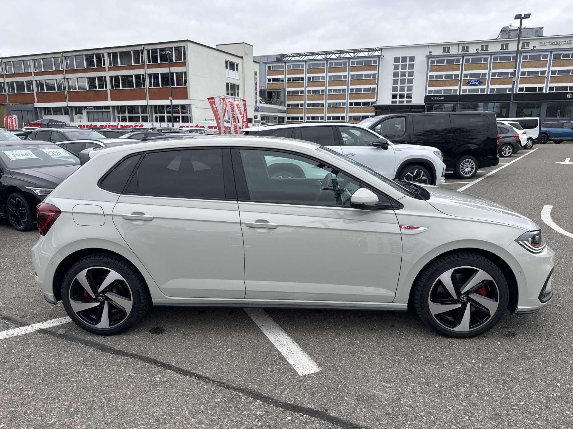 VW Polo 2.0 TSi GTi 207PS DSG-Automat-image-7
