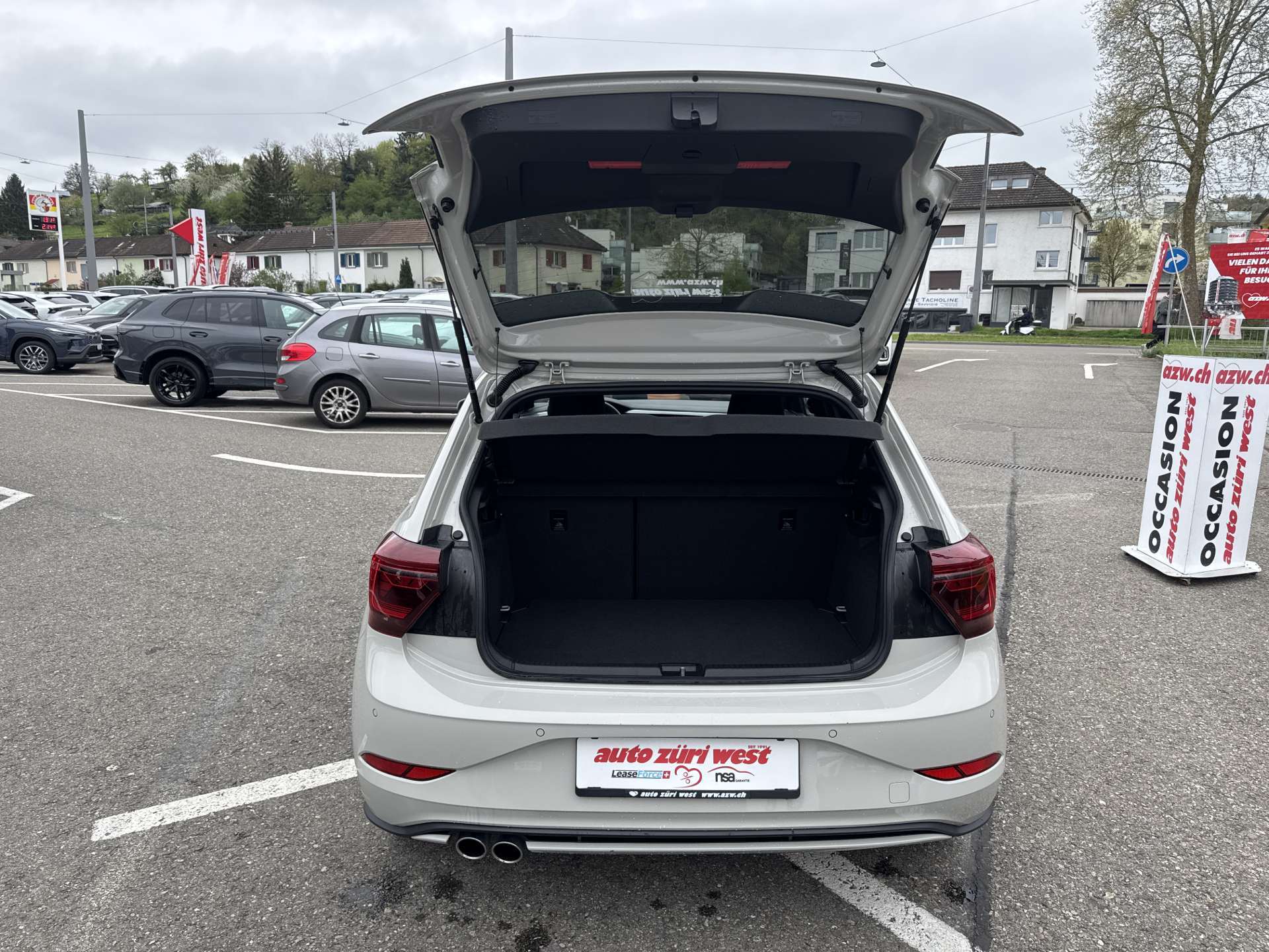 VW Polo 2.0 TSi GTi 207PS DSG-Automat-image-5