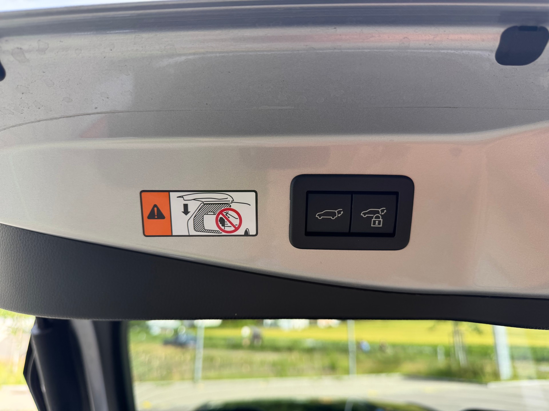 TOYOTA C-HR-image-9