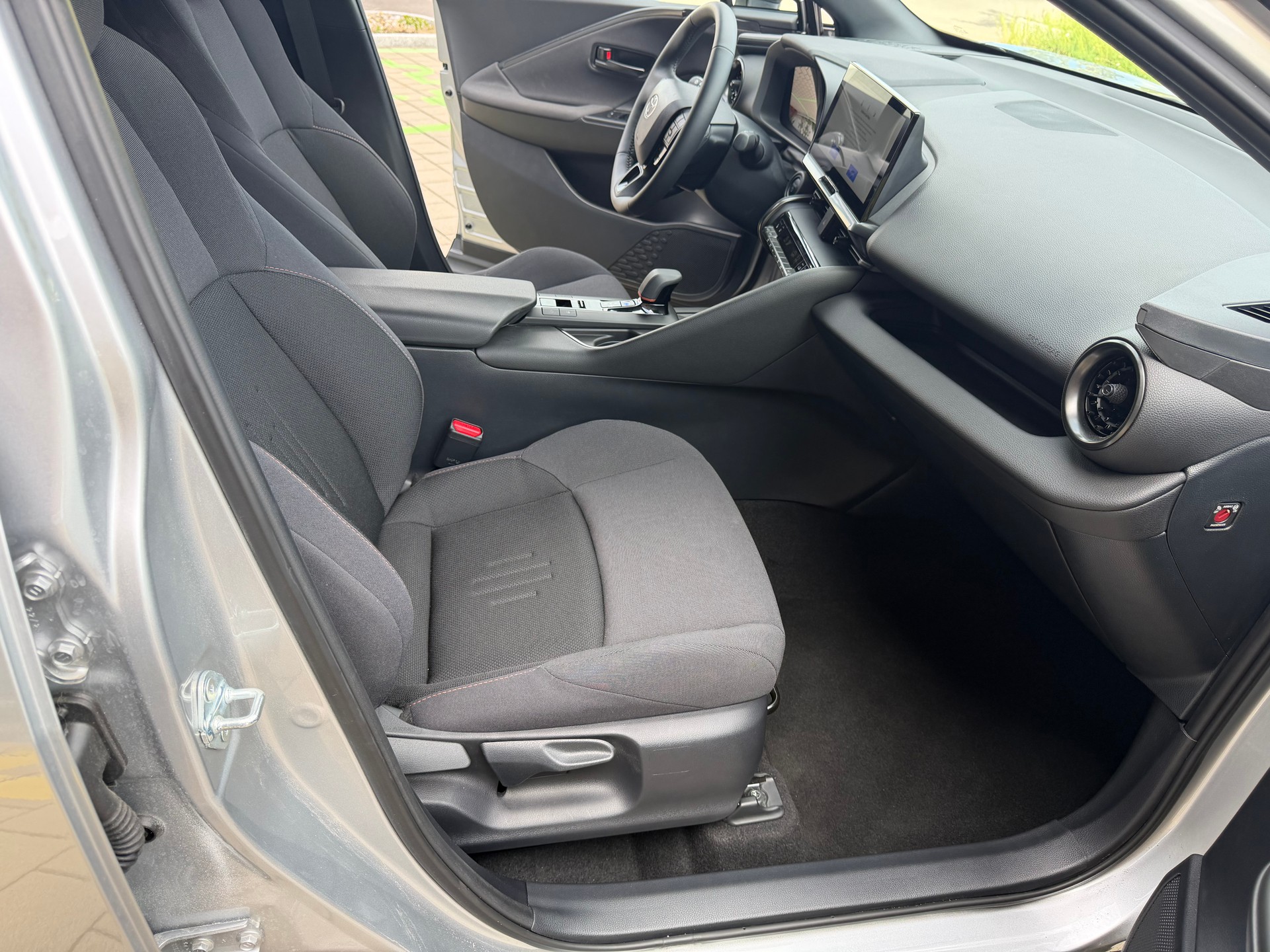 TOYOTA C-HR-image-7