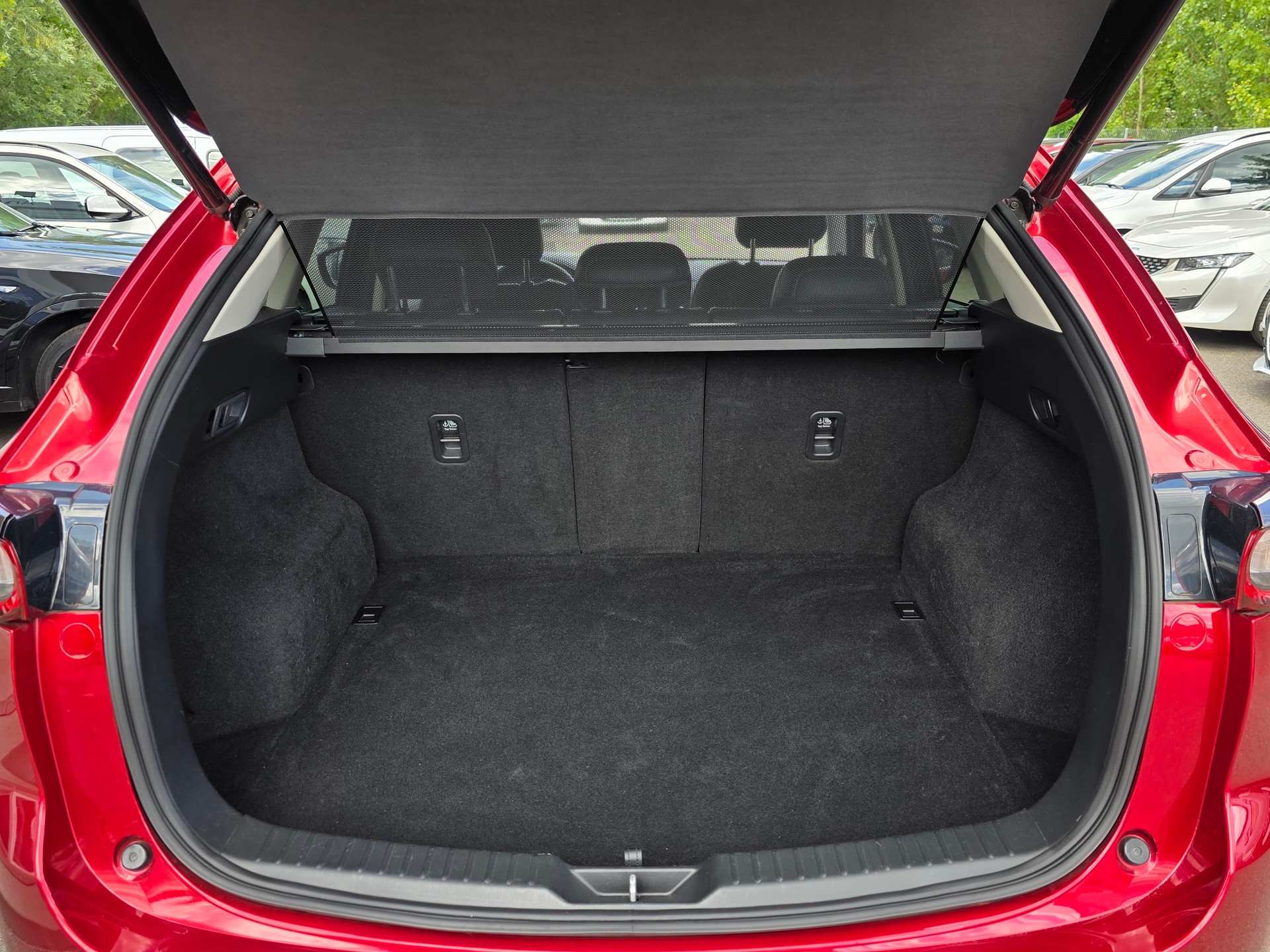 MAZDA CX-5 SKYACTIV-D 175 Revolution AWD Automat ** Facelift ** Frisch ab MFK ** Standheizung **-image-29
