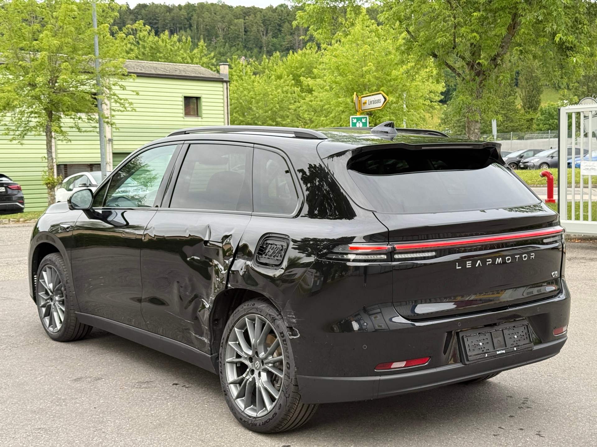 LEAPMOTOR C10 REEV 28kWh Design-image-5