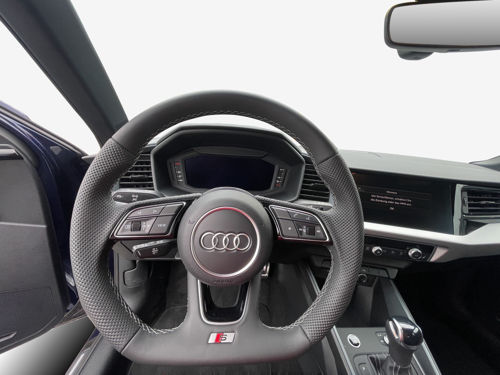 AUDI A1 Sportback 30 TFSI Attraction S-tronic-image-4
