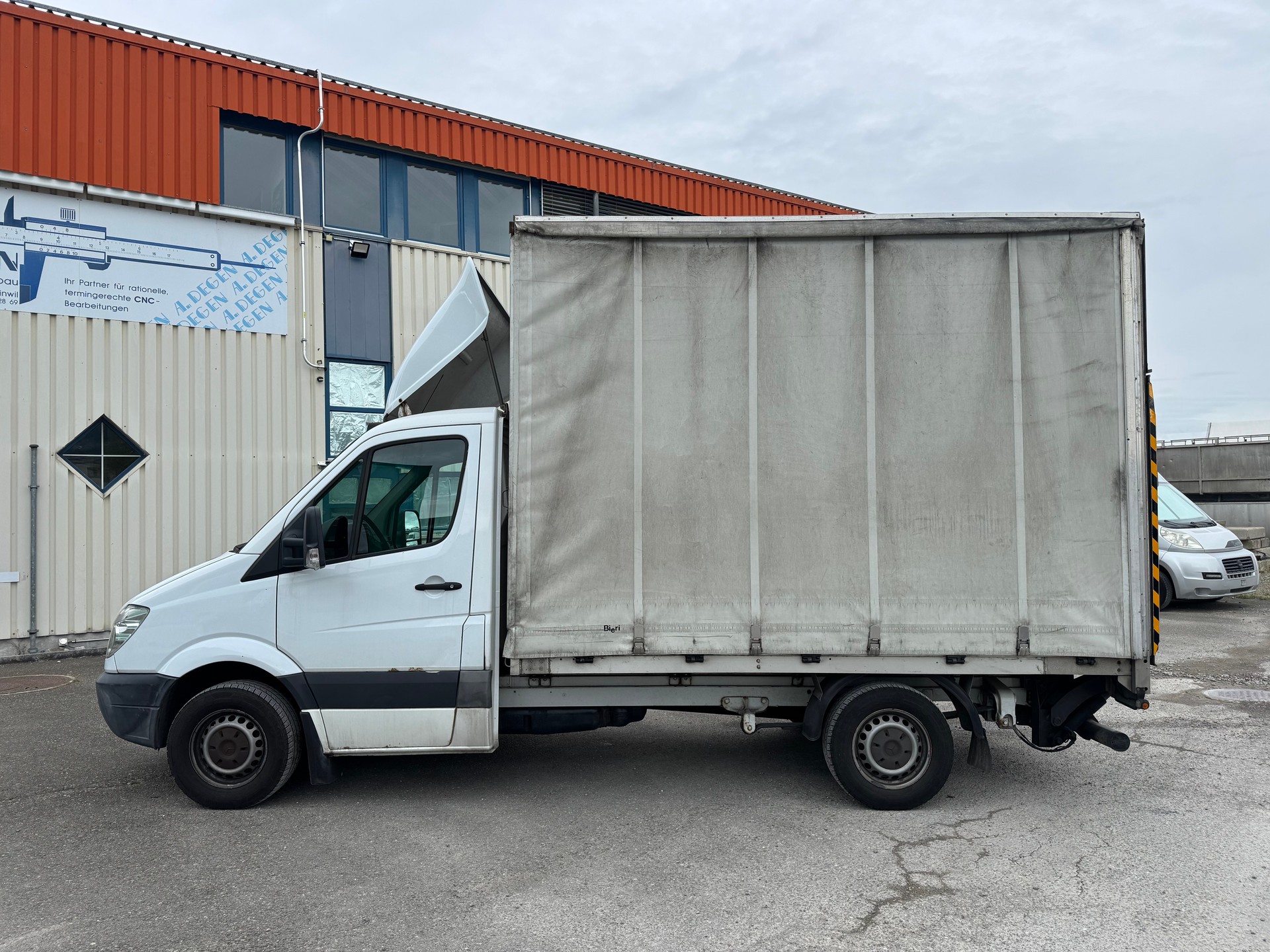 MERCEDES-BENZ Sprinter 315 CDI Standard-image-2