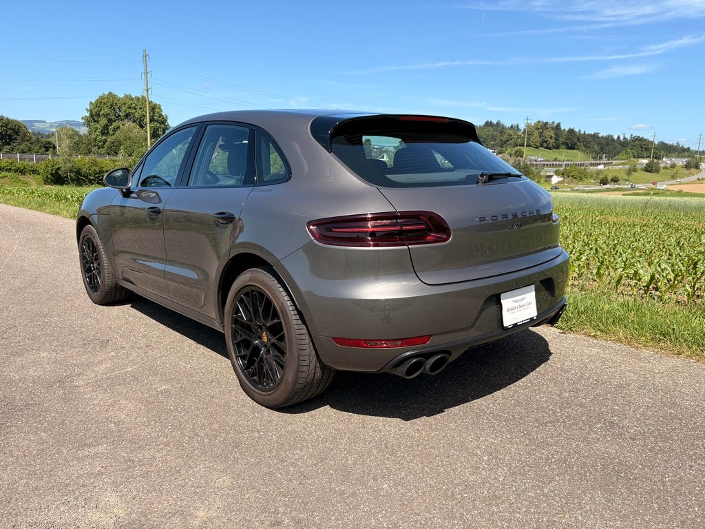 PORSCHE Macan 3.0 V6 GTS-image-2