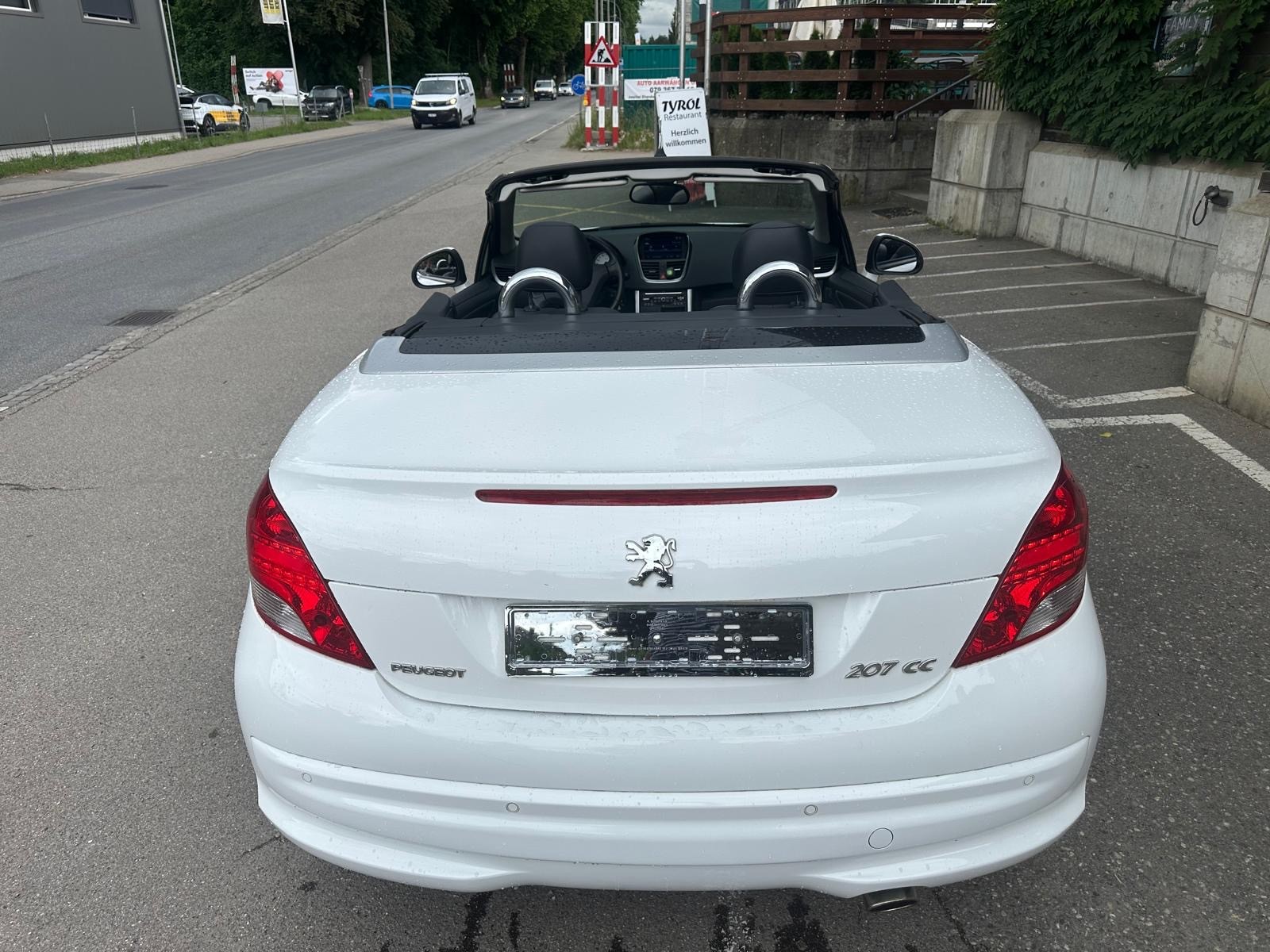 PEUGEOT 207 CC 1.6 16V Allure-image-10