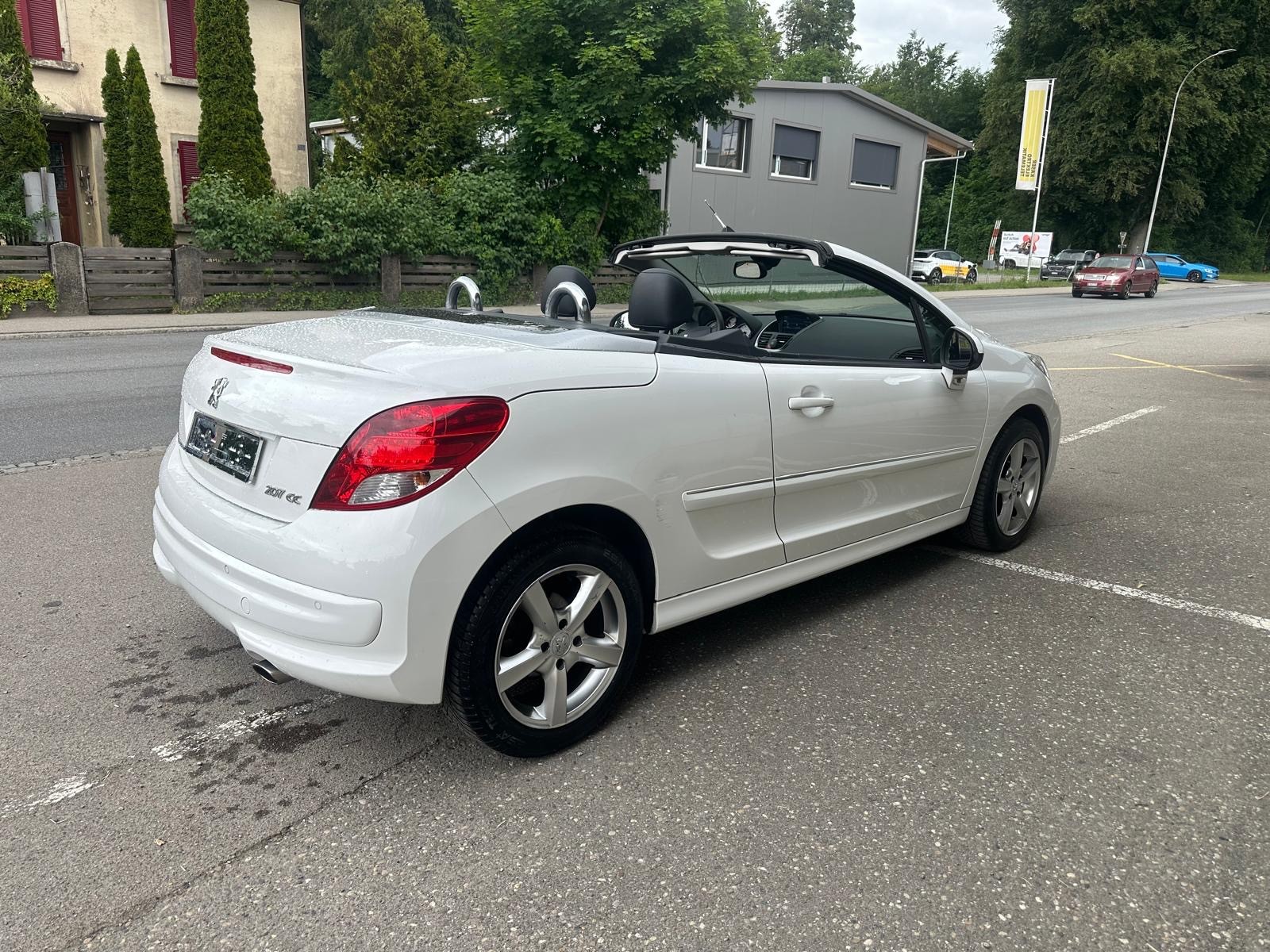 PEUGEOT 207 CC 1.6 16V Allure-image-5