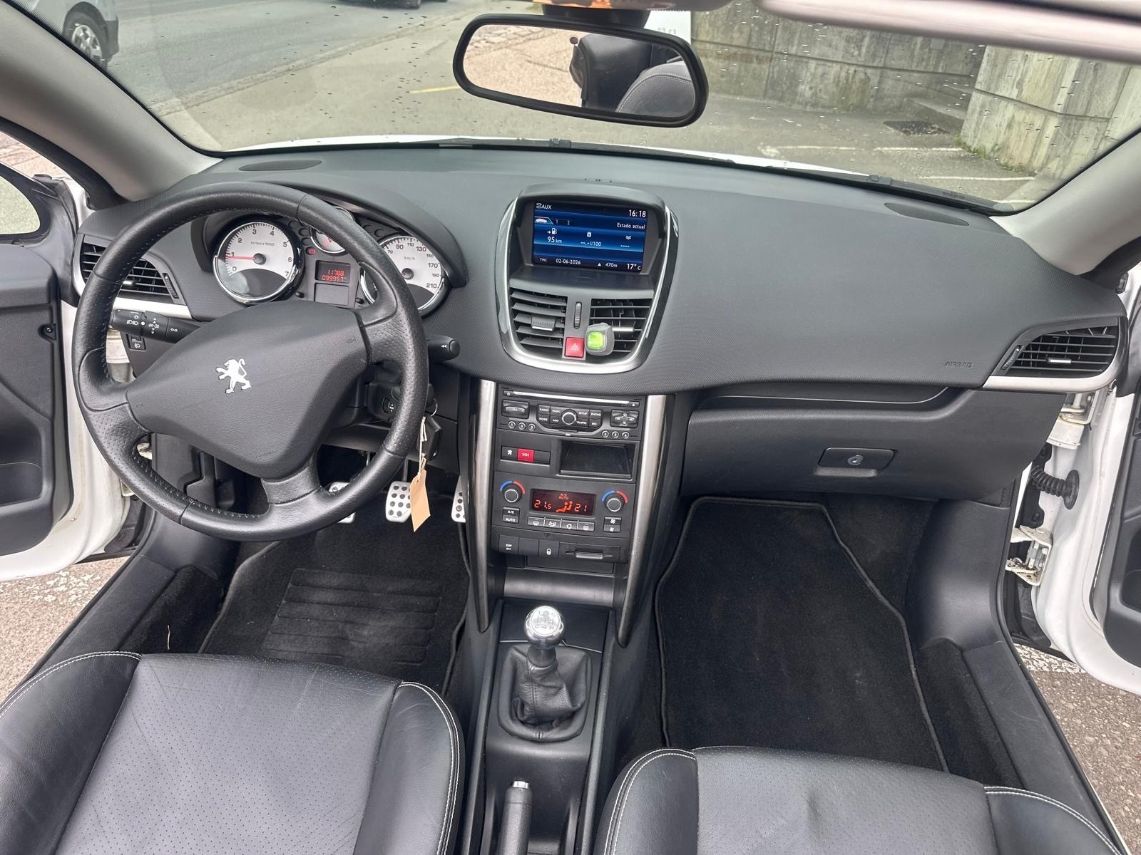PEUGEOT 207 CC 1.6 16V Allure-image-12