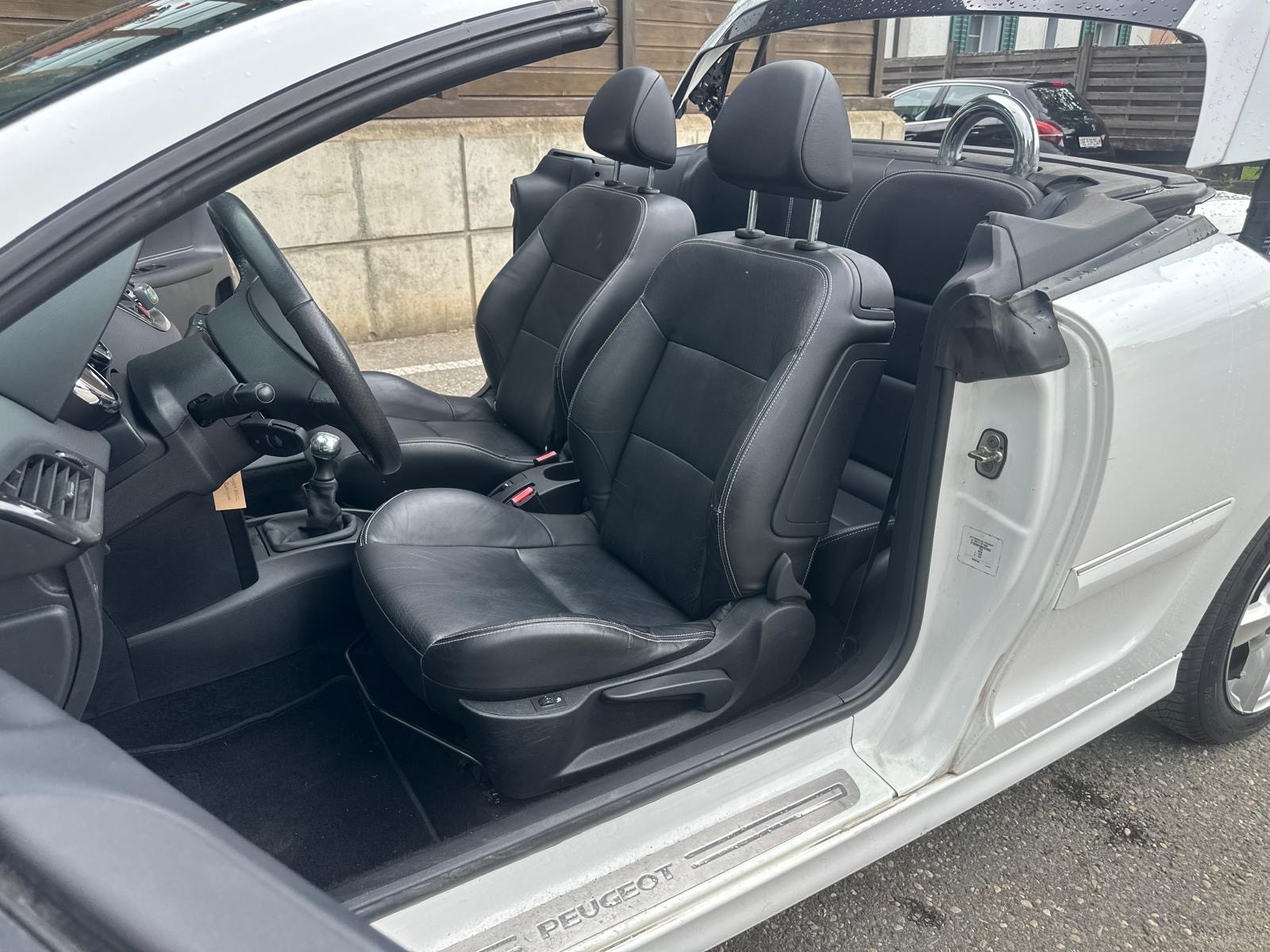 PEUGEOT 207 CC 1.6 16V Allure-image-13