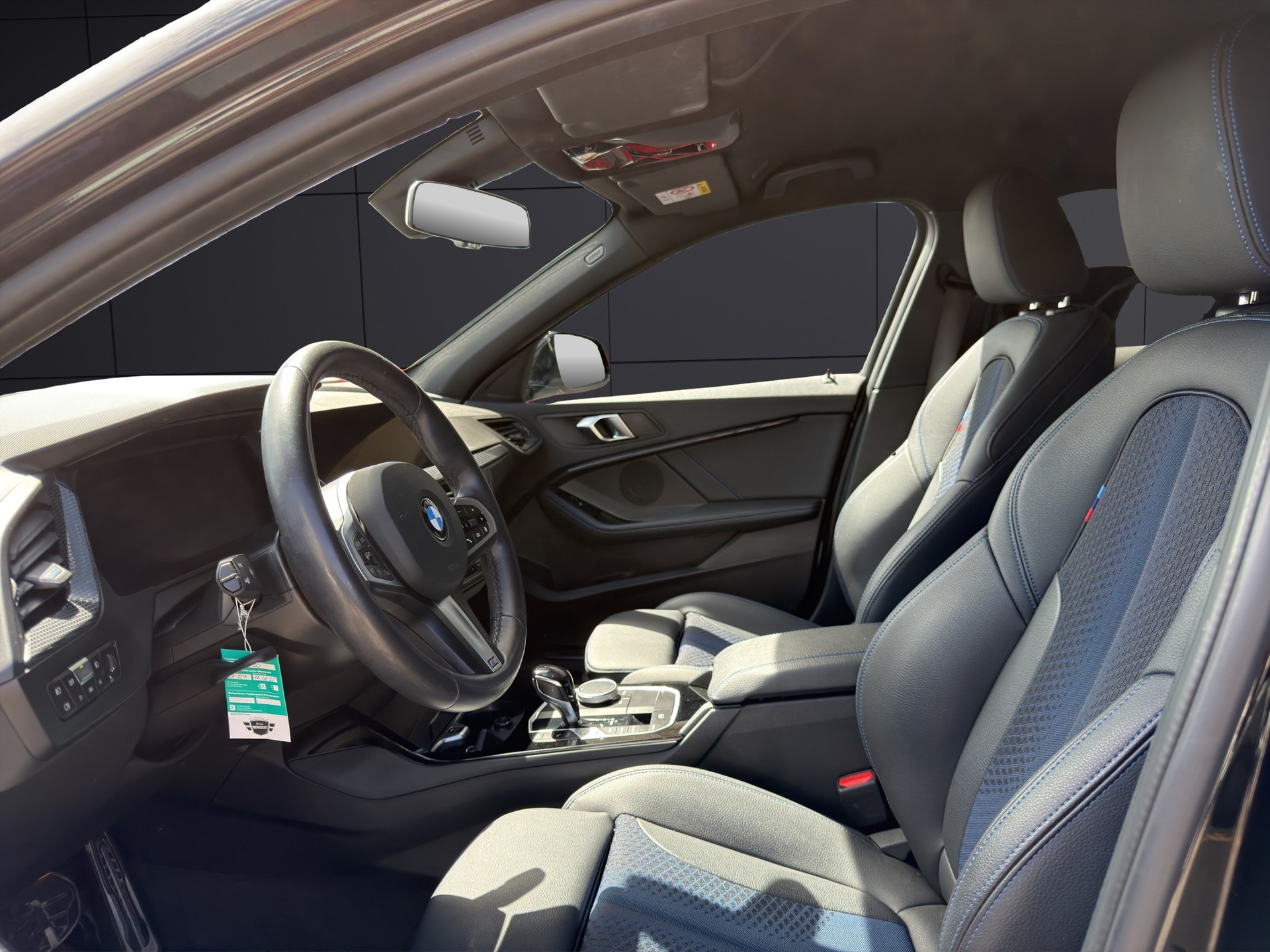 BMW 118i Pure M Sport Steptronic-image-7