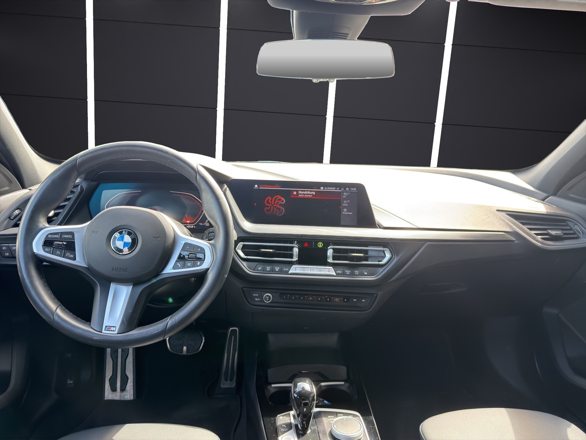 BMW 118i Pure M Sport Steptronic-image-6