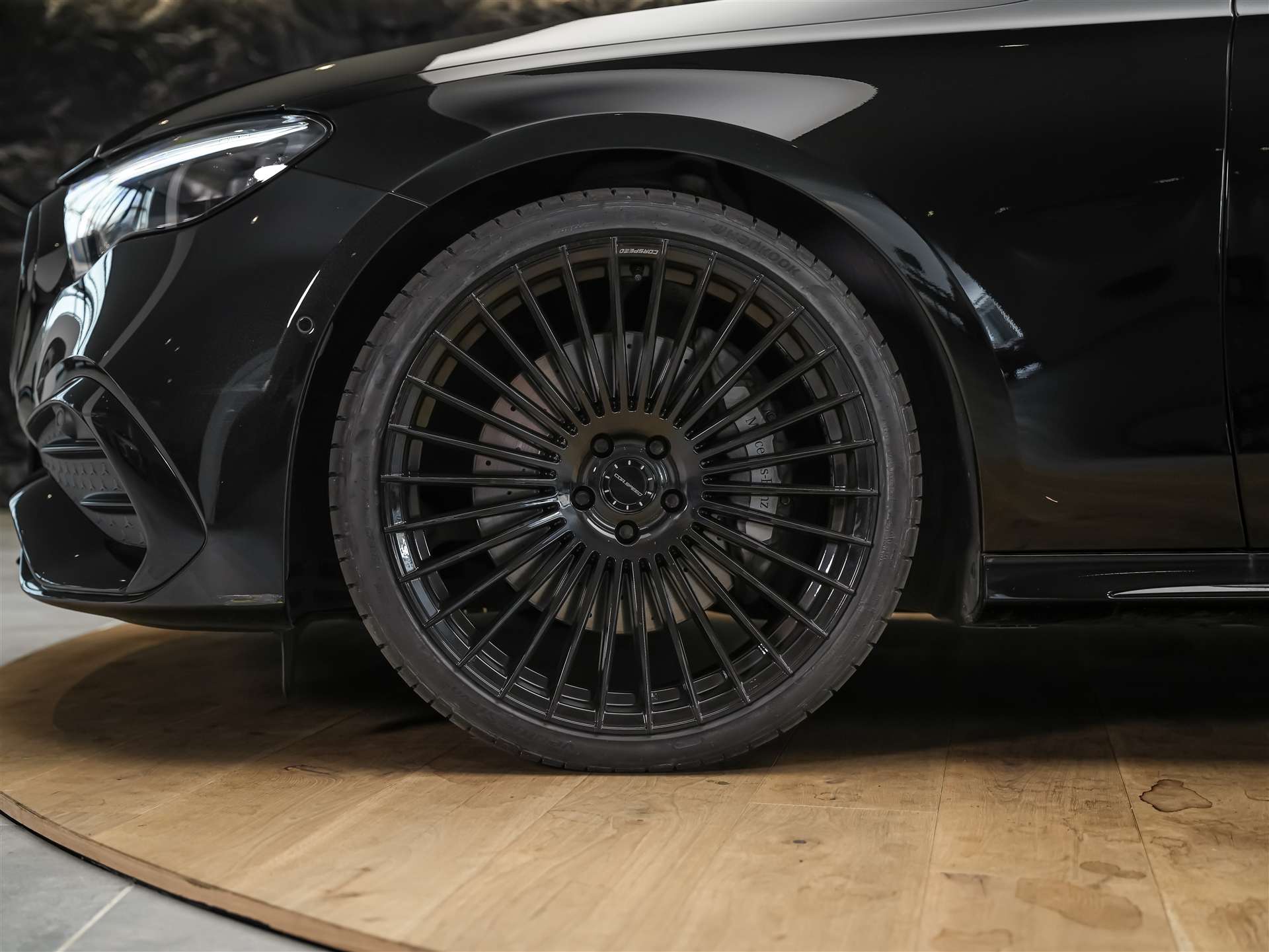 MERCEDES-BENZ E 220 d AMG Line *21" Felgen*Abstandsregler*Panorama*-image-17