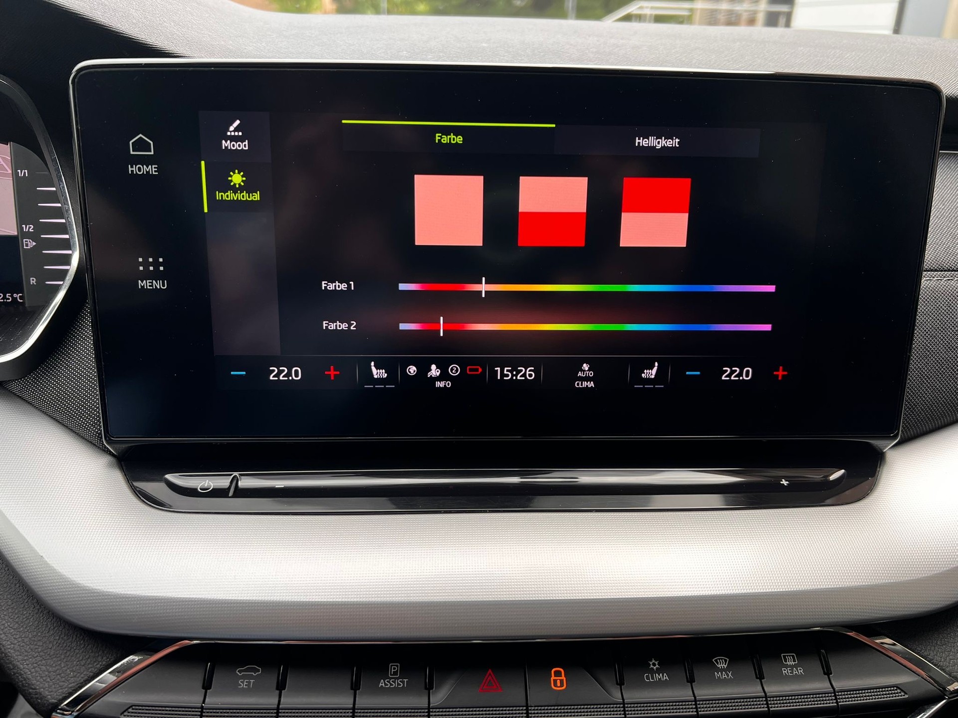 SKODA Octavia Combi 2.0 TDI DSG Style 4x4-image-18
