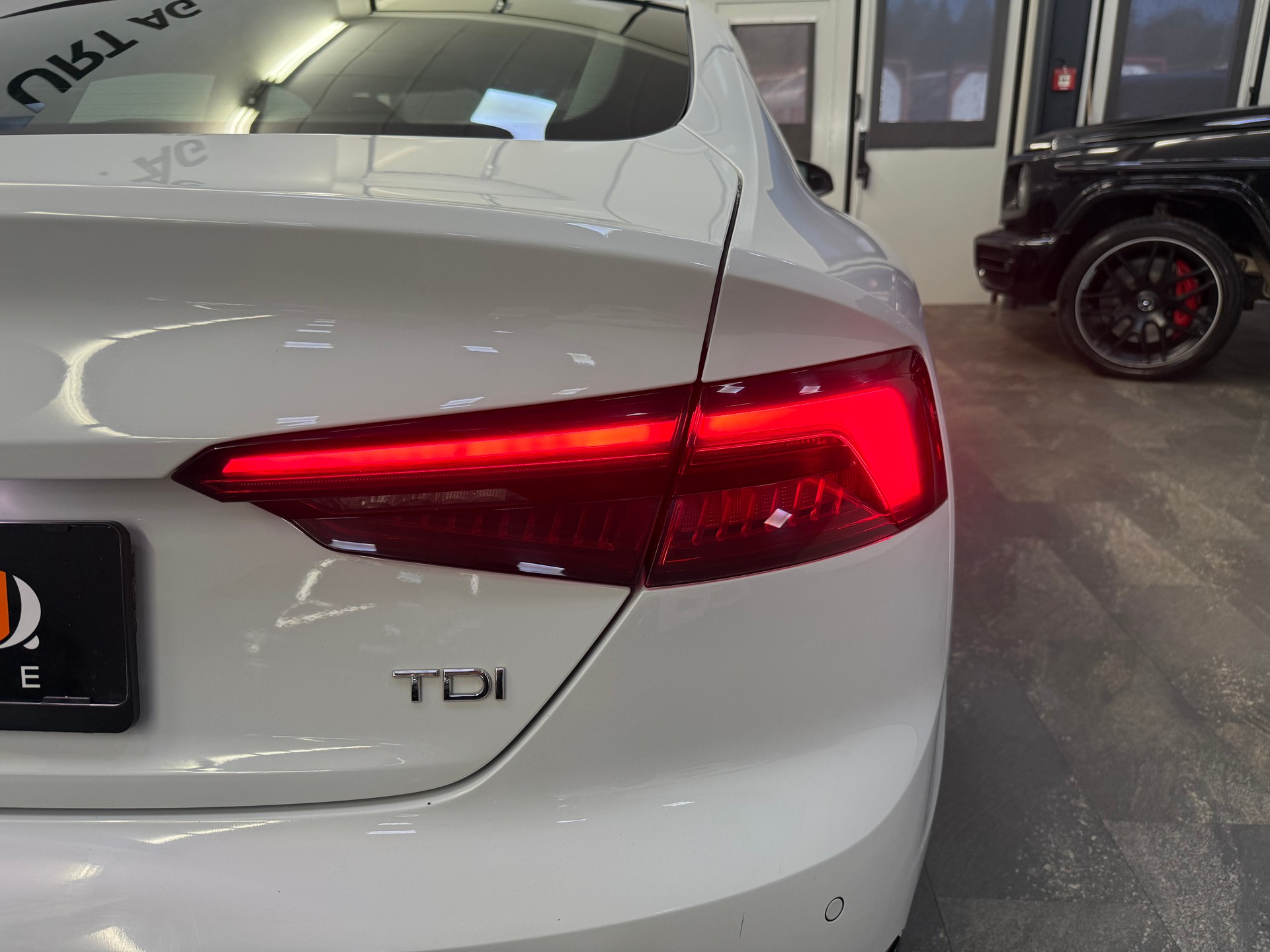 AUDI A5 Sportback 2.0 TDI Design S-tronic-image-5