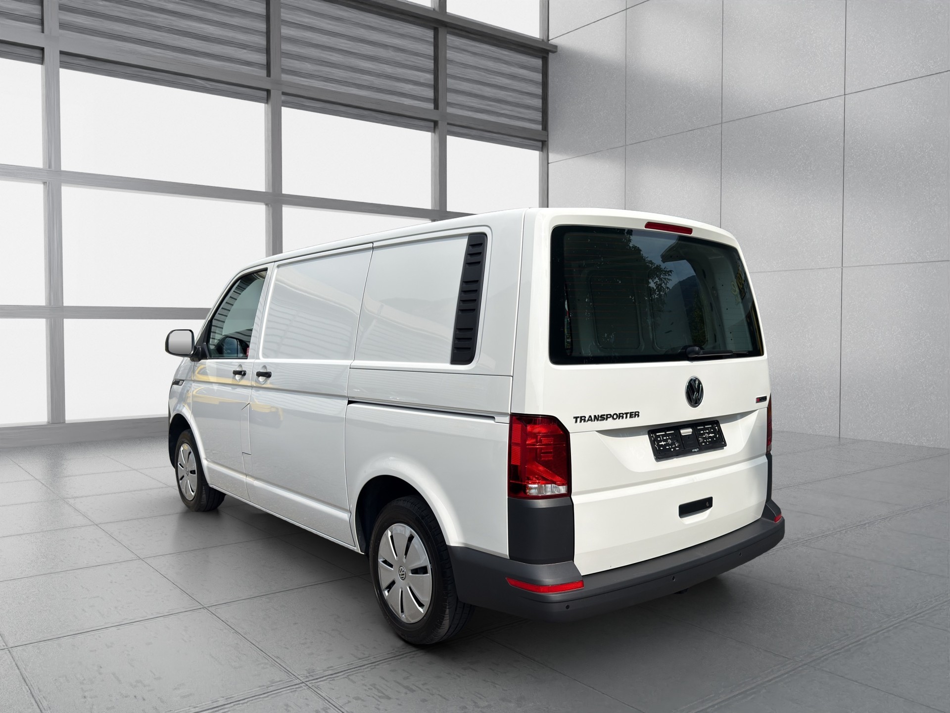 VW T6.1 2.0 TDI 4Motion-image-2