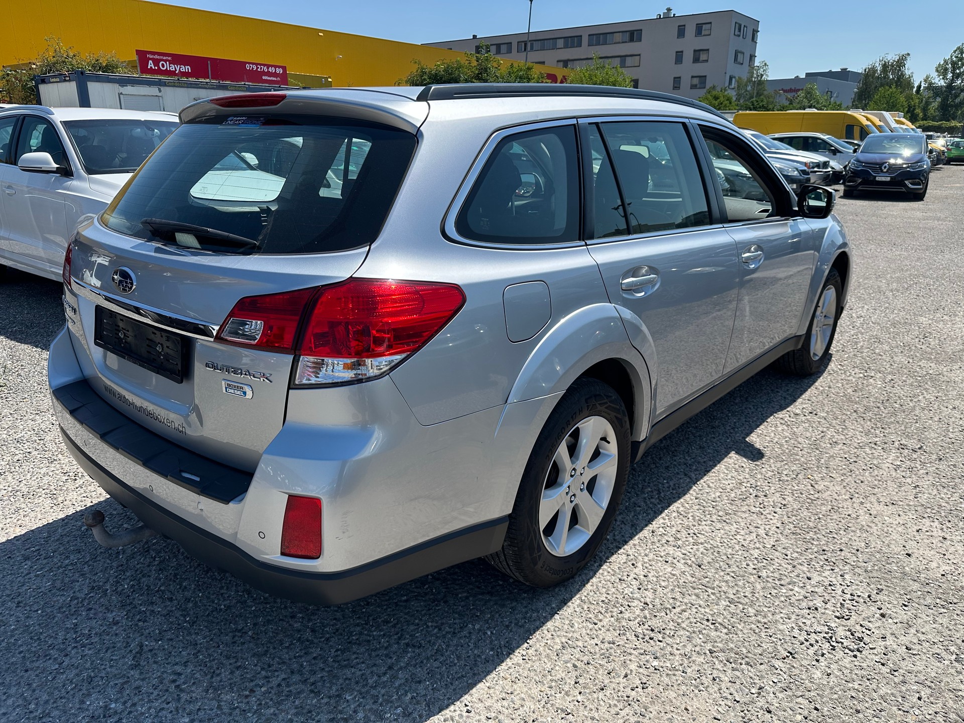SUBARU Outback 2.0D Swiss AWD Lineartronic-image-3