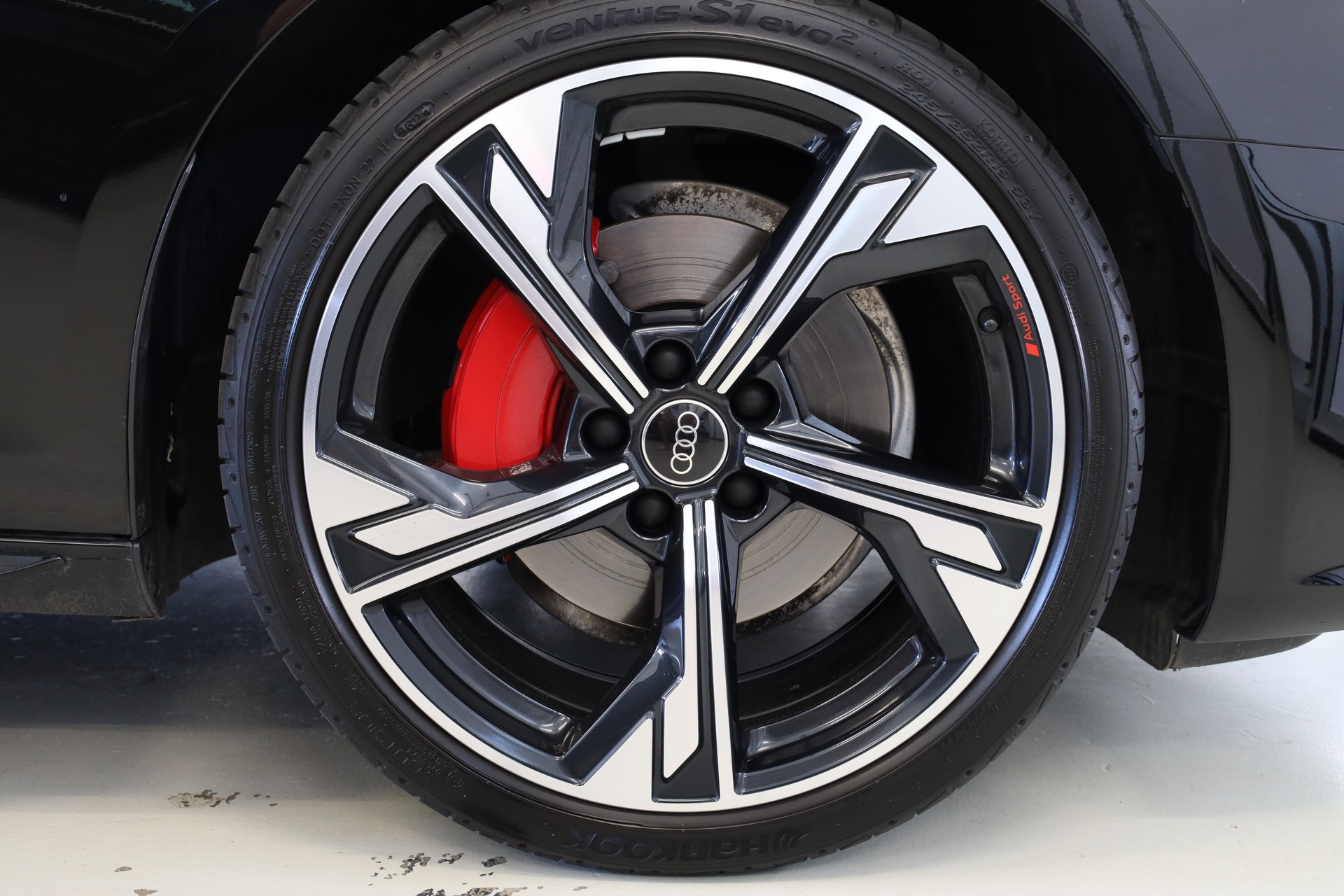 AUDI A4 Avant 40 TFSI S line S-tronic quattro-image-18