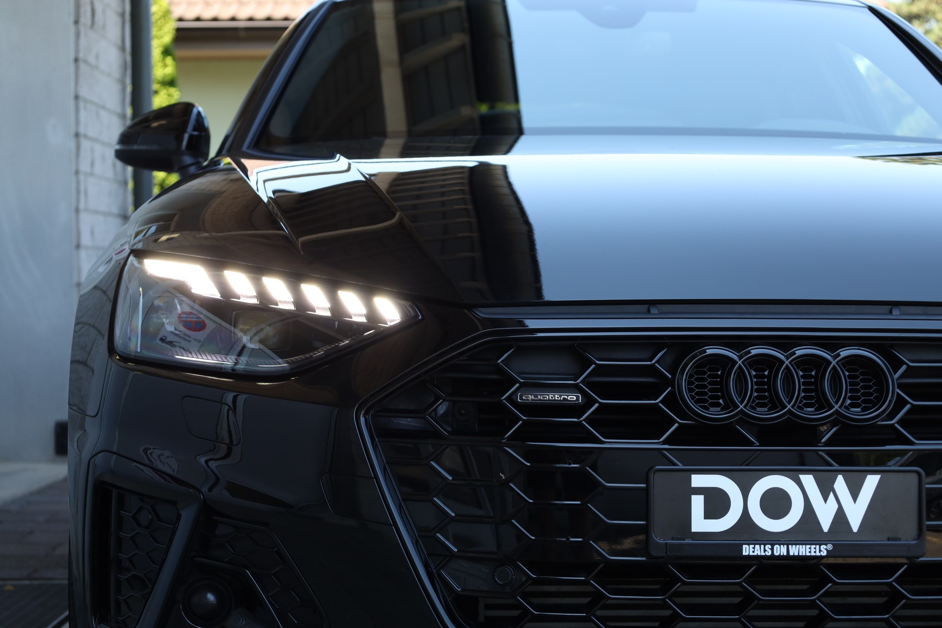 AUDI A4 Avant 40 TFSI S line S-tronic quattro-image-17
