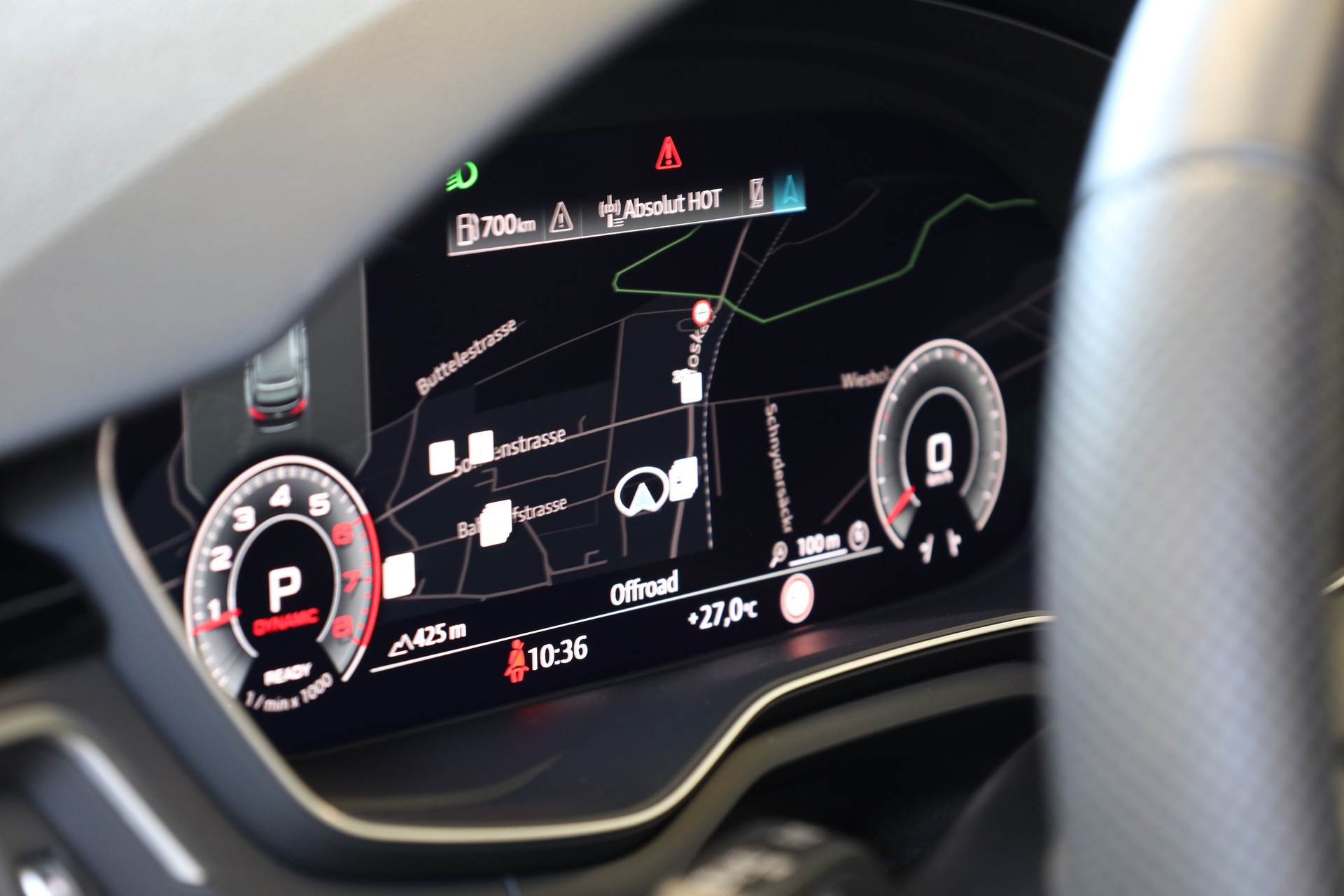 AUDI A4 Avant 40 TFSI S line S-tronic quattro-image-16