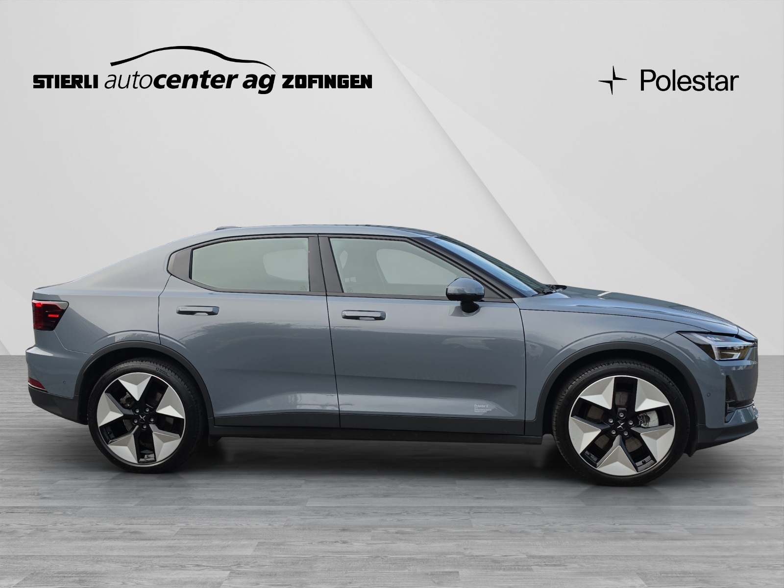POLESTAR 2 Standard Range Single Motor-showroom-element-3